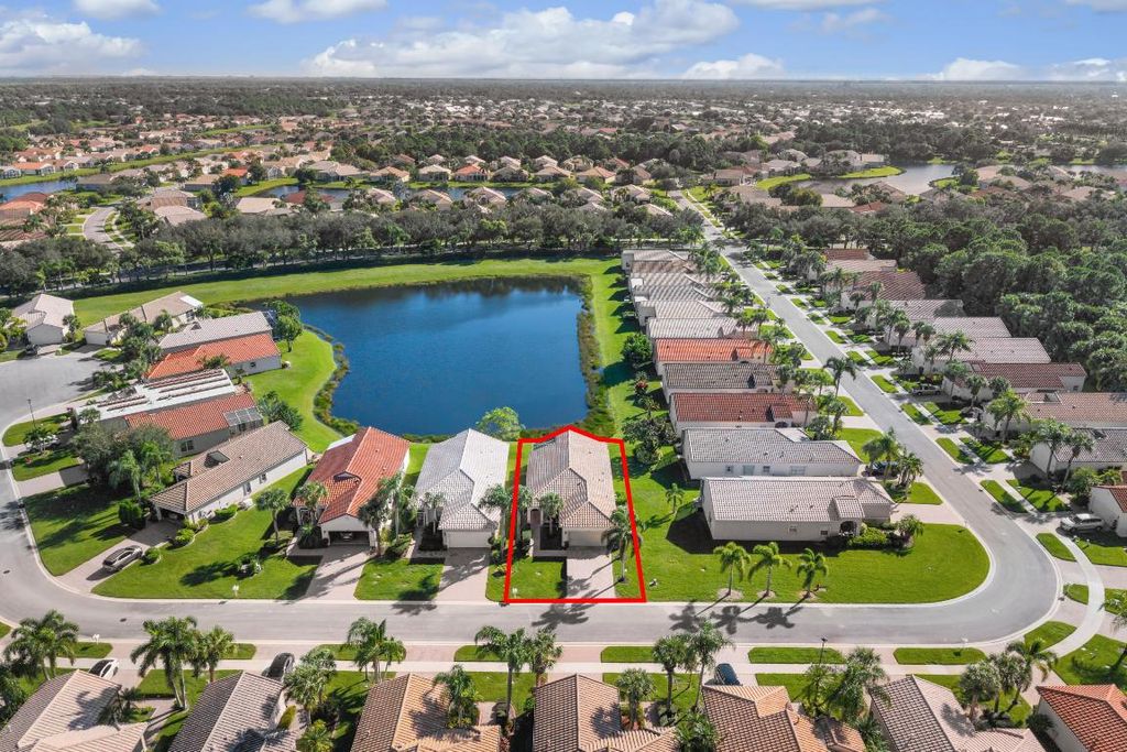 Photo of 324 NW Treeline Trace, Port Saint Lucie, FL 34986 (MLS # R11136661)