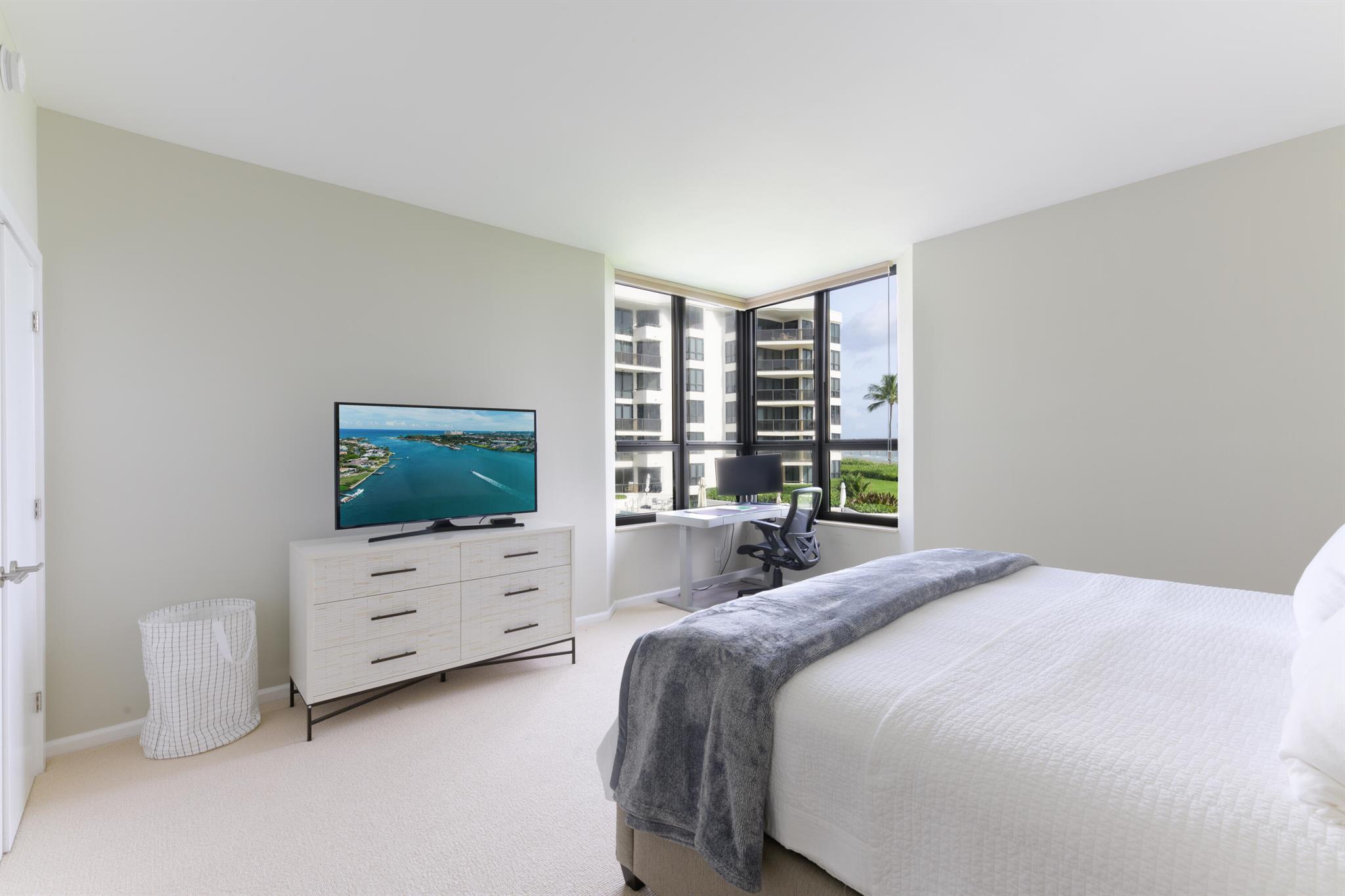 THIRTY ONE TWENTY CONDO - Residential