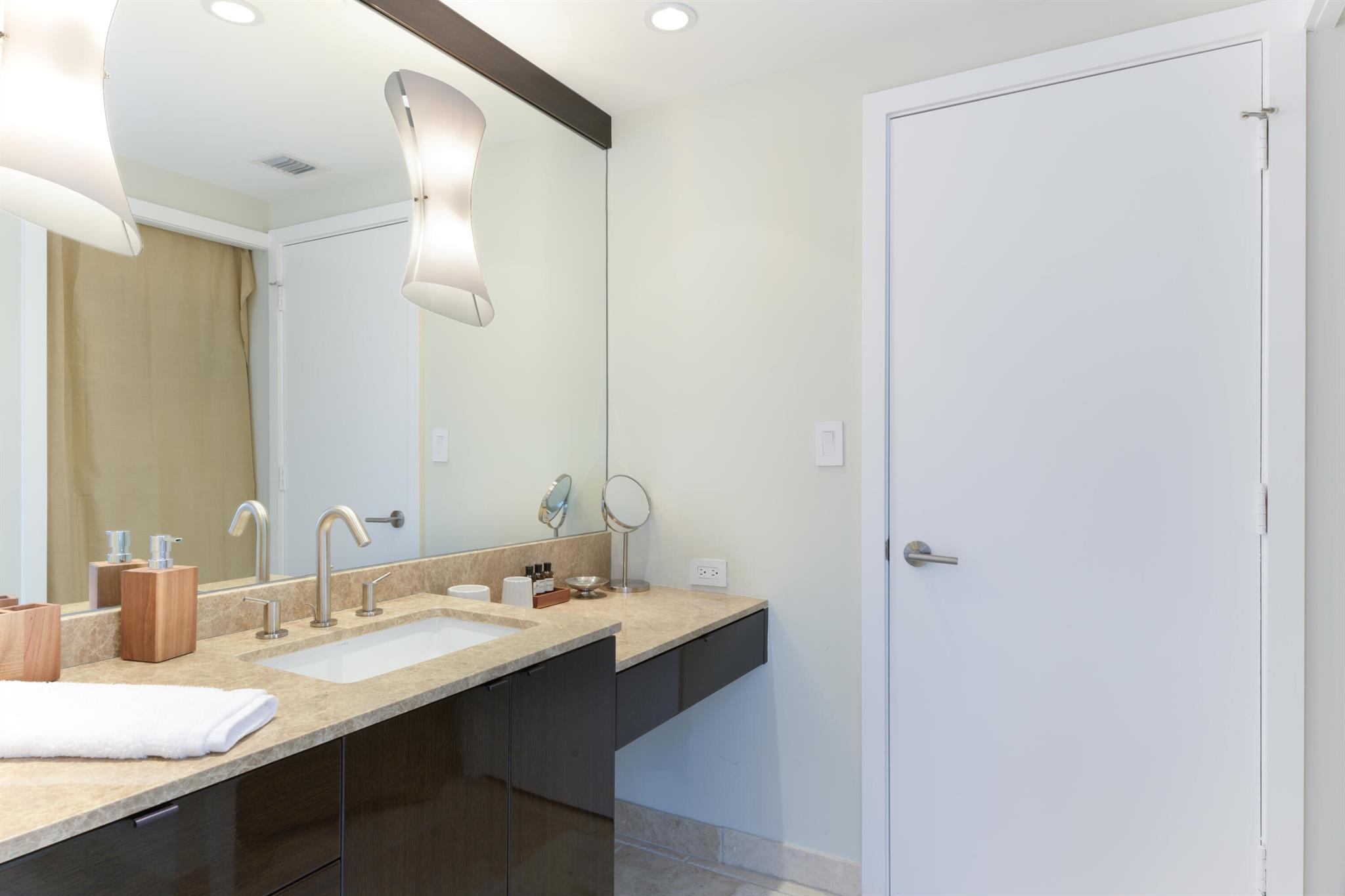 THIRTY ONE TWENTY CONDO - Residential