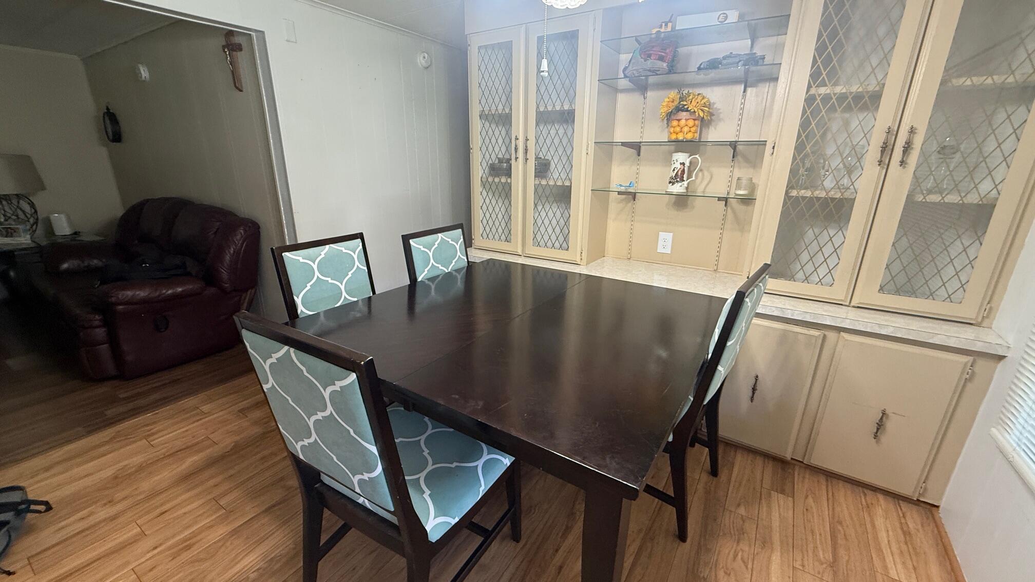 RIDGEWAY - Residential