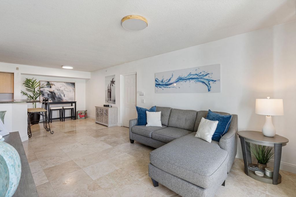 Photo of 1205 Villa Lane #1205, Boynton Beach, FL 33435 (MLS # R11163432)