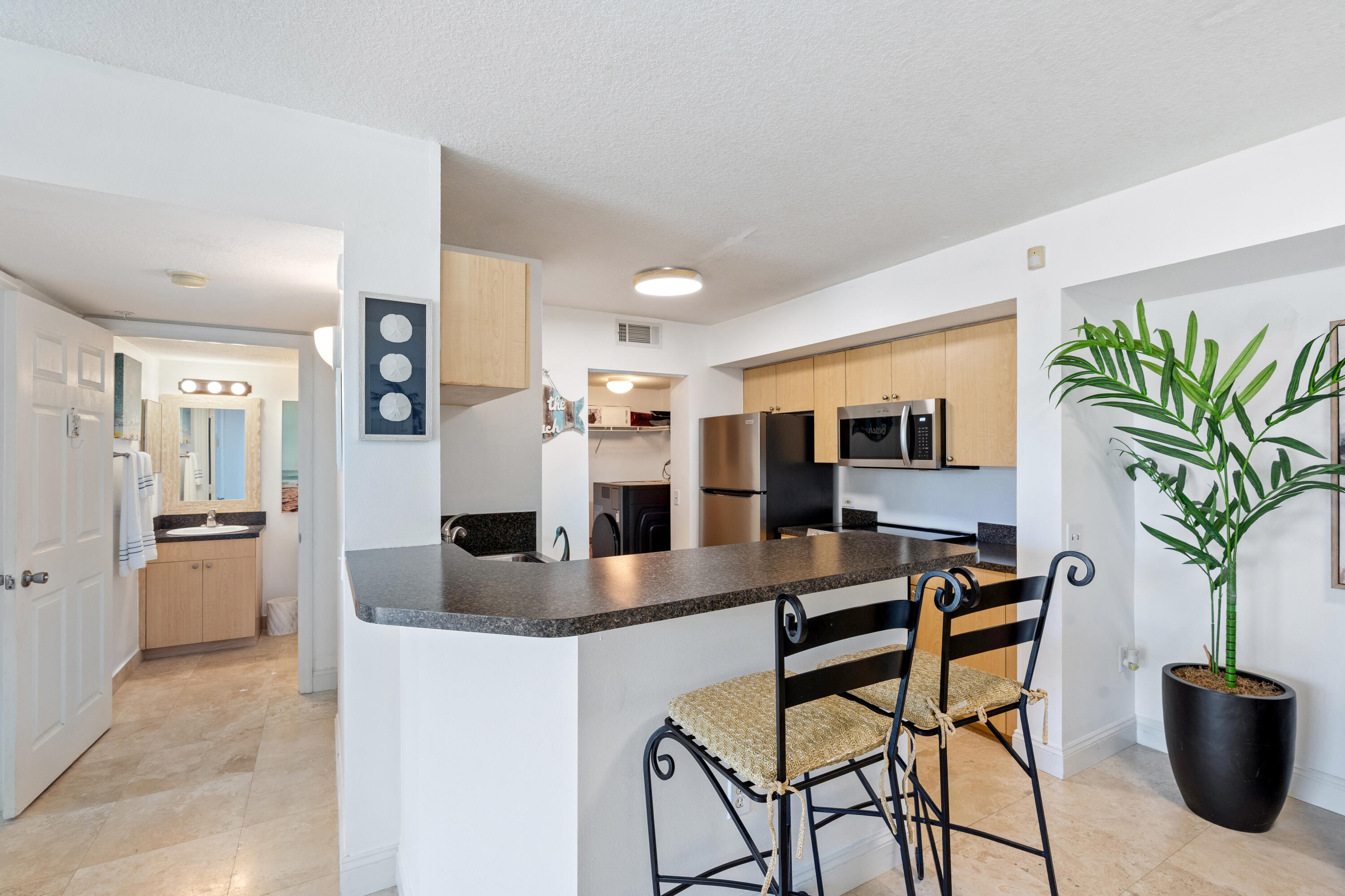 1205 Villa Lane 1205