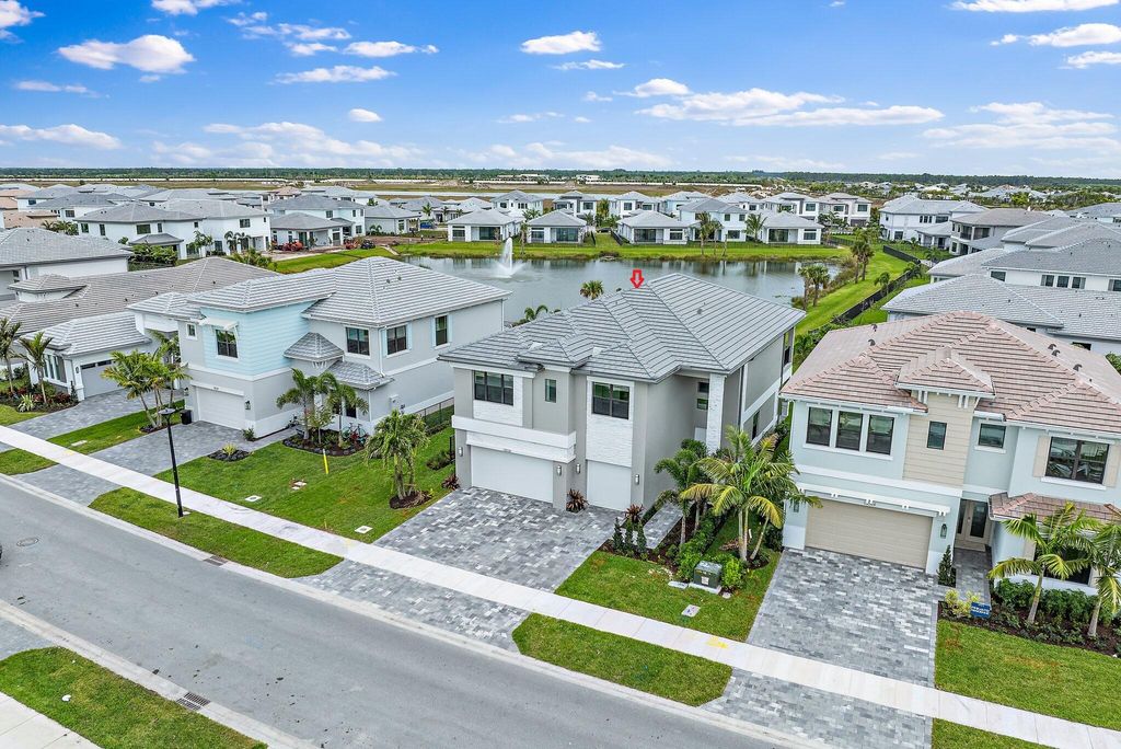 Photo of 13036 Feathering Way, Palm Beach Gardens, FL 33412 (MLS # R11067068)