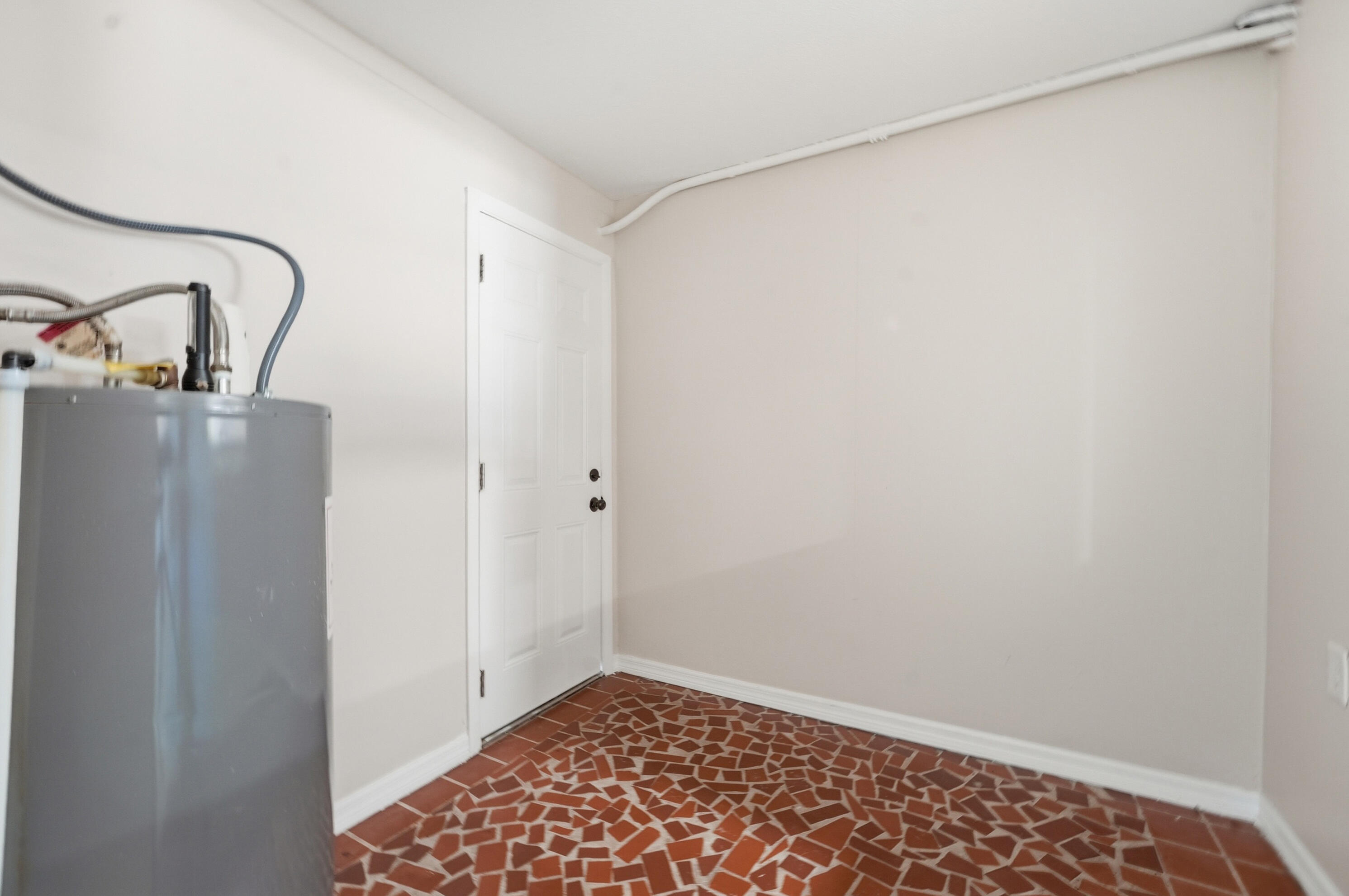 FORT PIERCE SUBDIVISION - Residential Lease