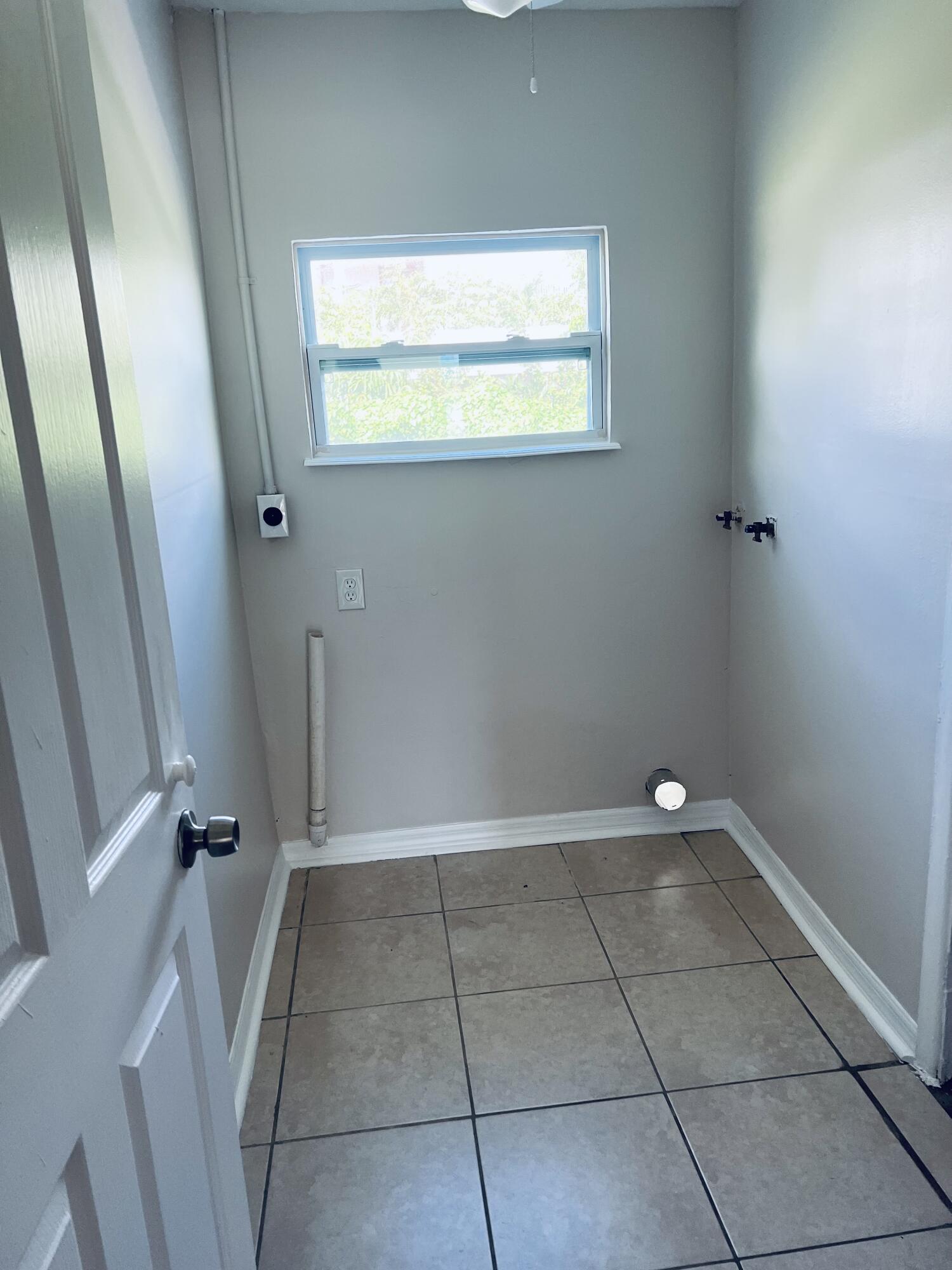 FORT PIERCE SUBDIVISION - Residential Lease