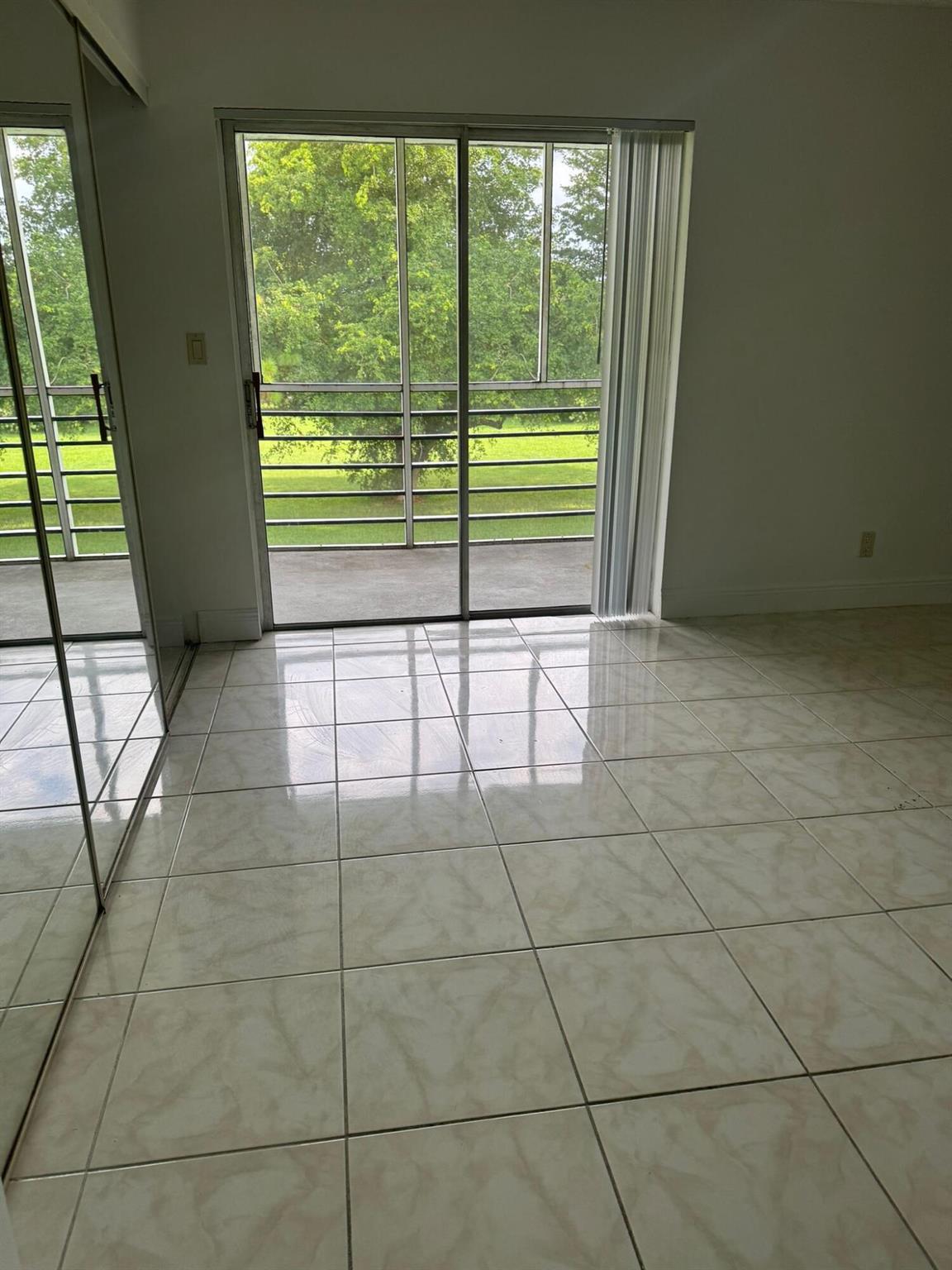 VILLAGE GREEN 4 CONDO - Residential Lease