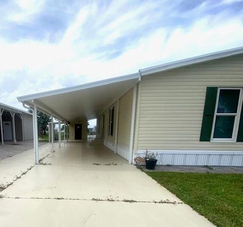 A home in Okeechobee