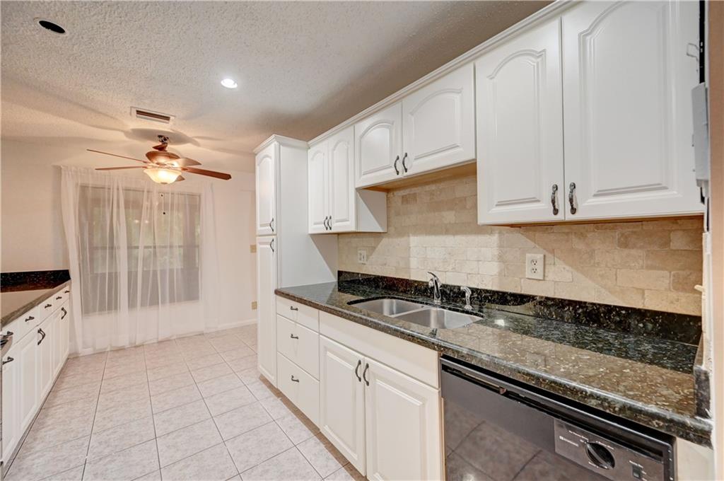 GOLDEN RAINTREE II - Residential