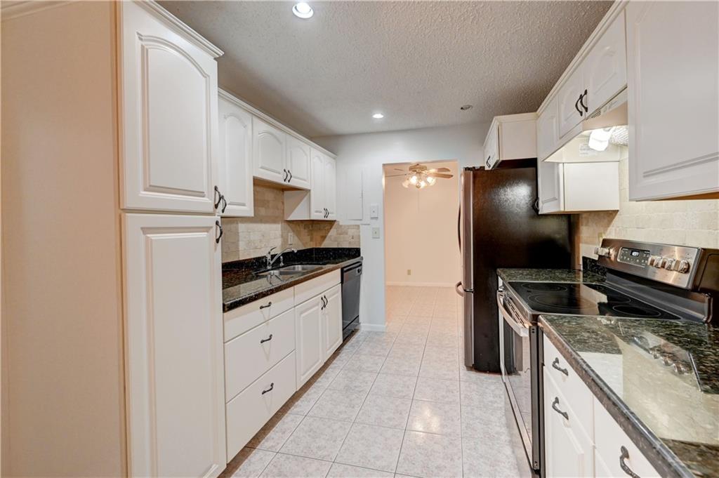 GOLDEN RAINTREE II - Residential