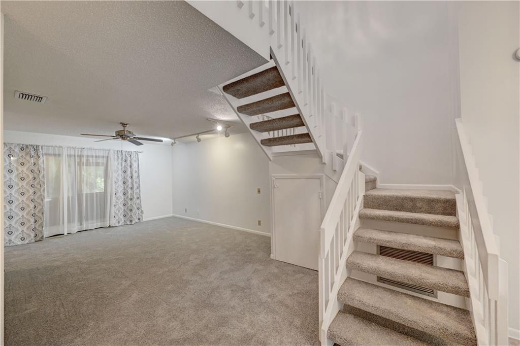 GOLDEN RAINTREE II - Residential