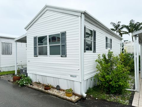 A home in Briny Breezes