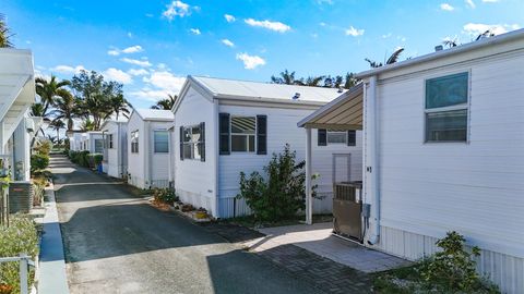 A home in Briny Breezes