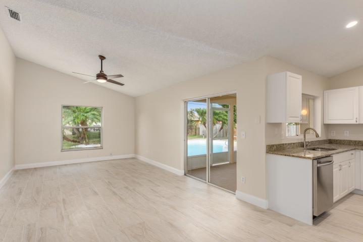 PORT ST LUCIE SECTION 33 - Residential