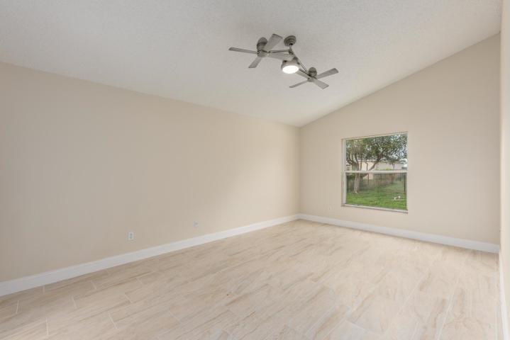 PORT ST LUCIE SECTION 33 - Residential