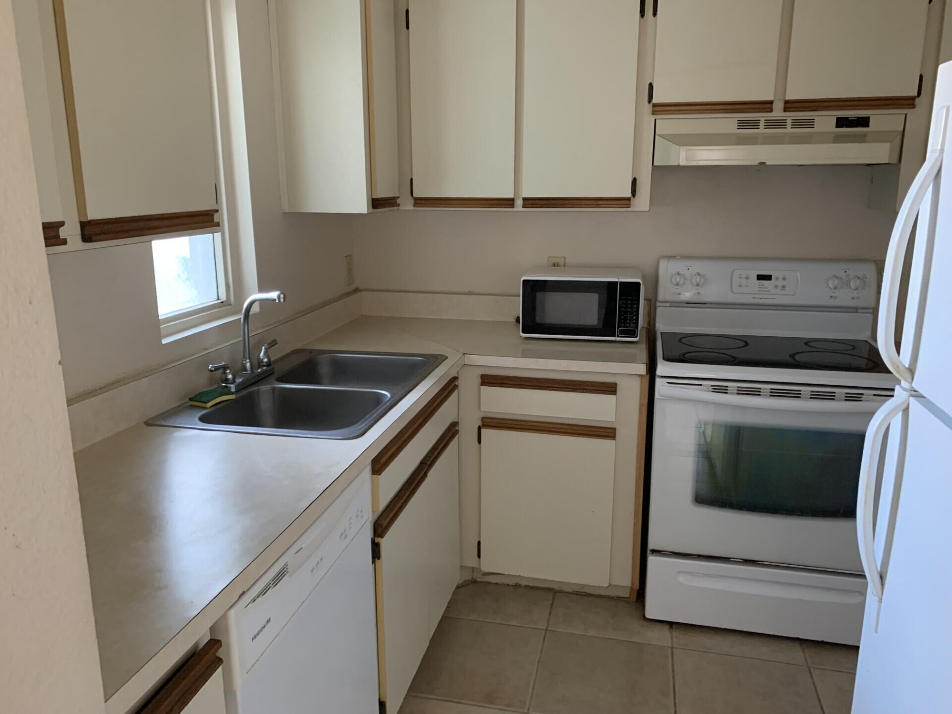 EVERGREEN AT PORT ST LUCIE, A CONDOMINIUM - Residential Lease