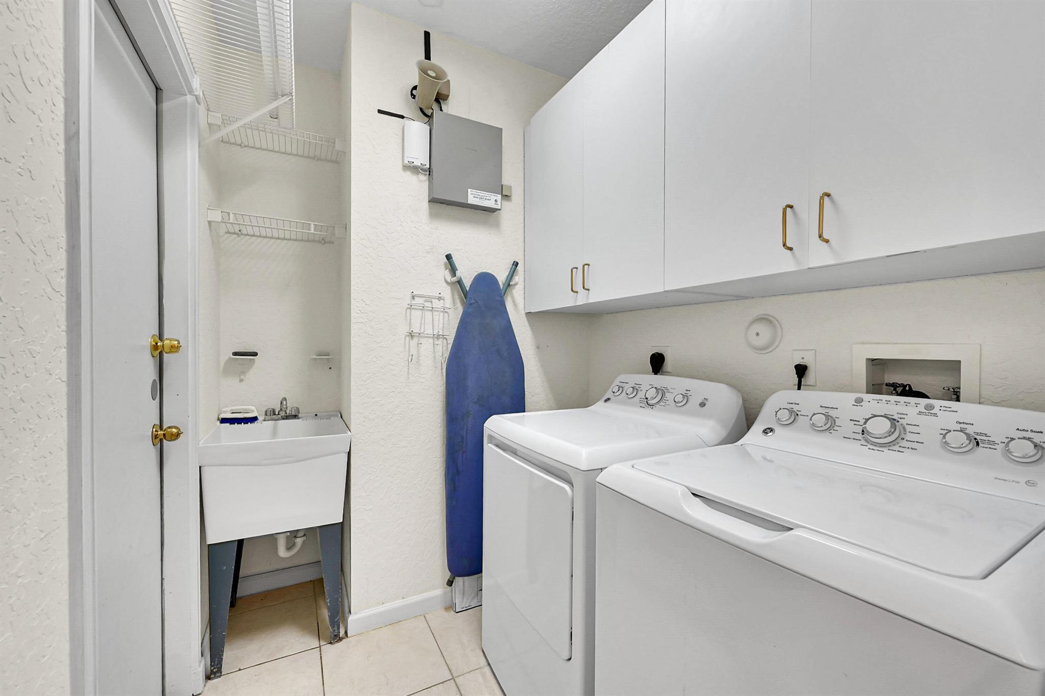 GROVE ISLE - Residential