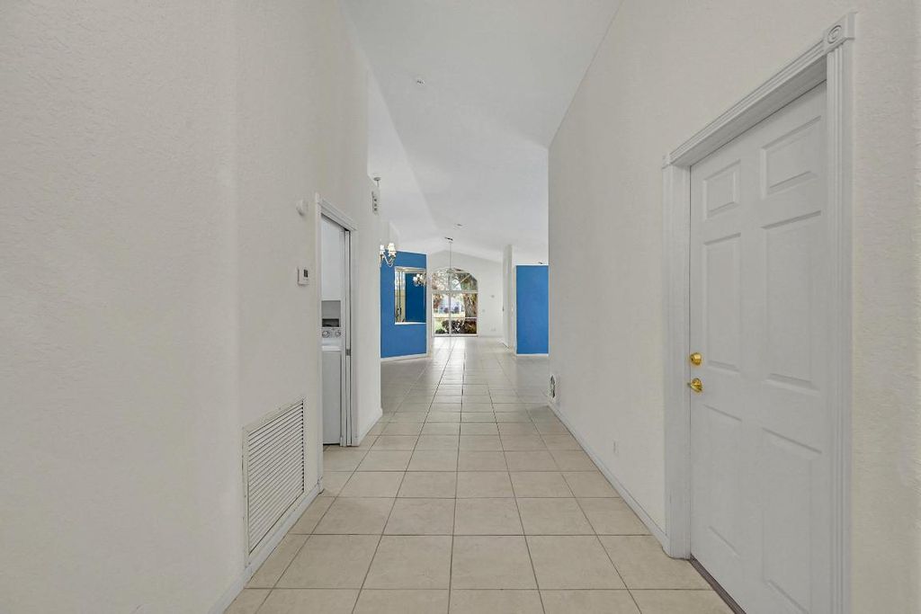 Photo of 10382 Utopia Circle E, Boynton Beach, FL 33437 (MLS # R11134533)