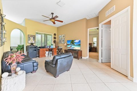 A home in Loxahatchee