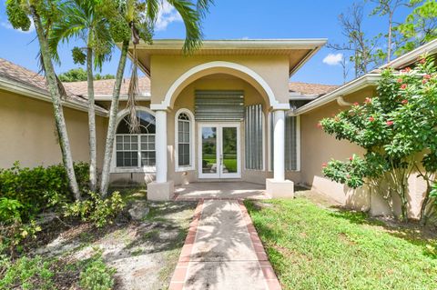 A home in Loxahatchee