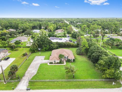 A home in Loxahatchee