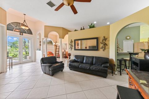 A home in Loxahatchee