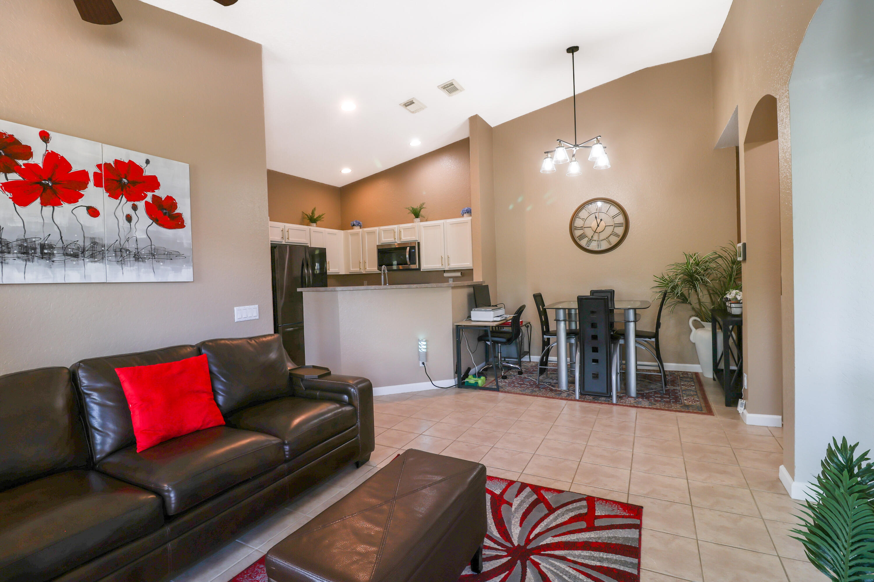3133 Laurel Ridge Circle