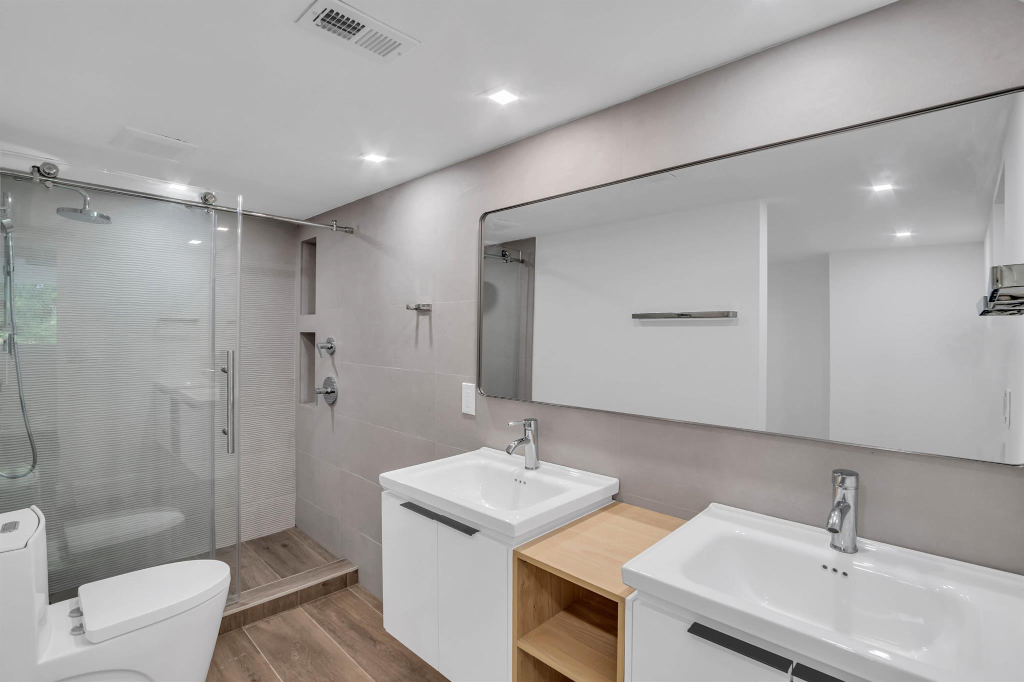 SABAL PINE EAST CONDO - Residential