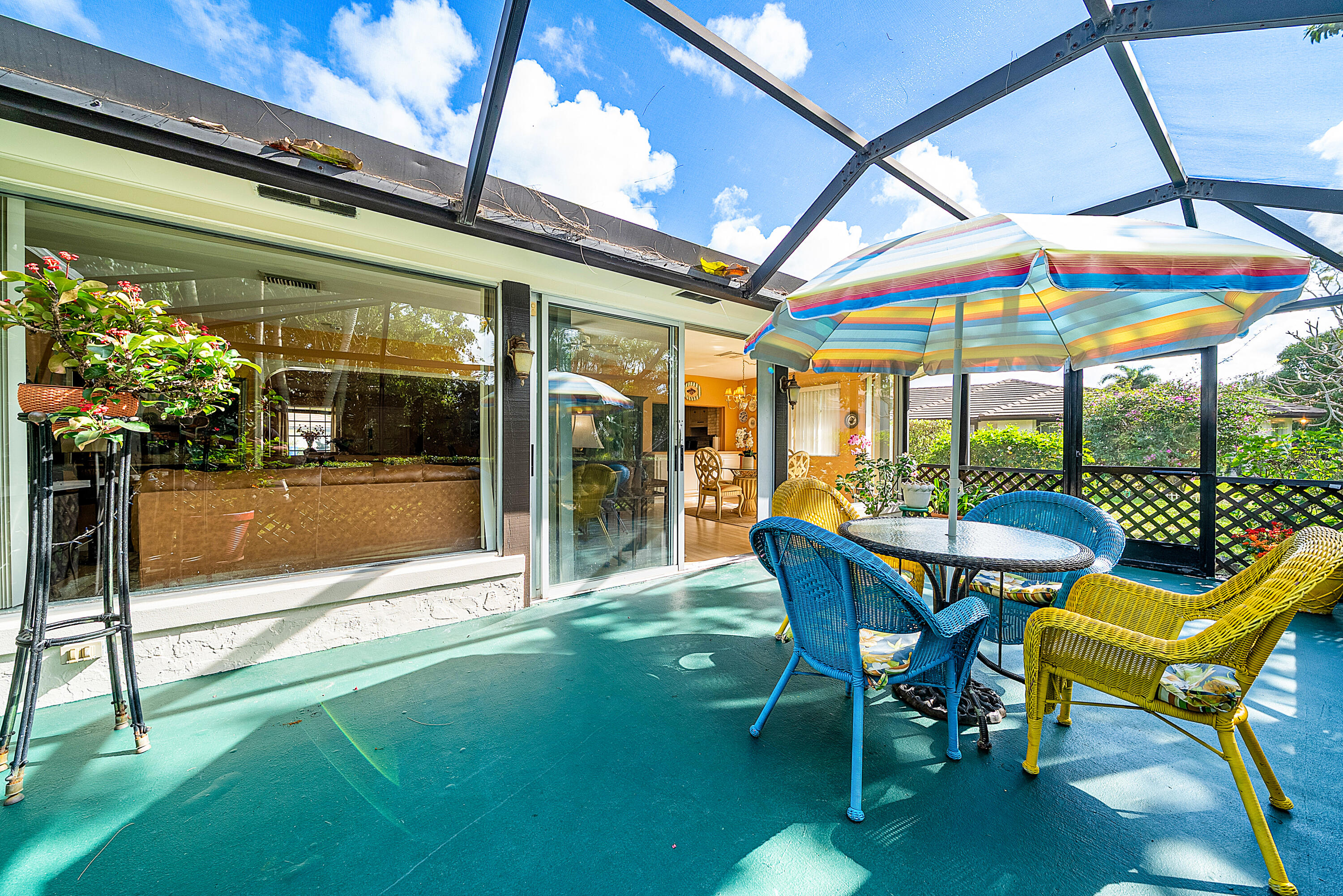 PINE VILLAS 10 - Residential