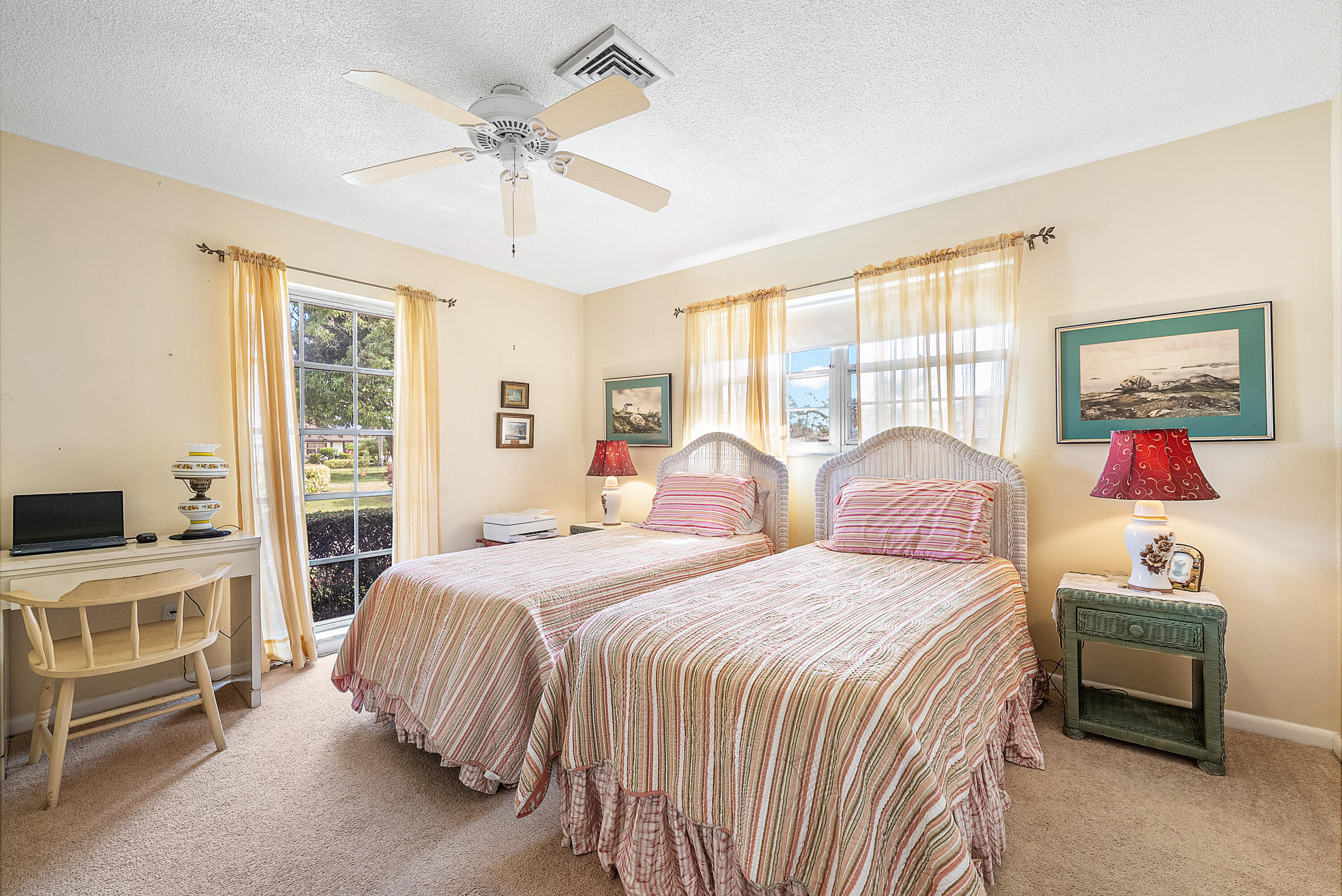 PINE VILLAS 10 - Residential