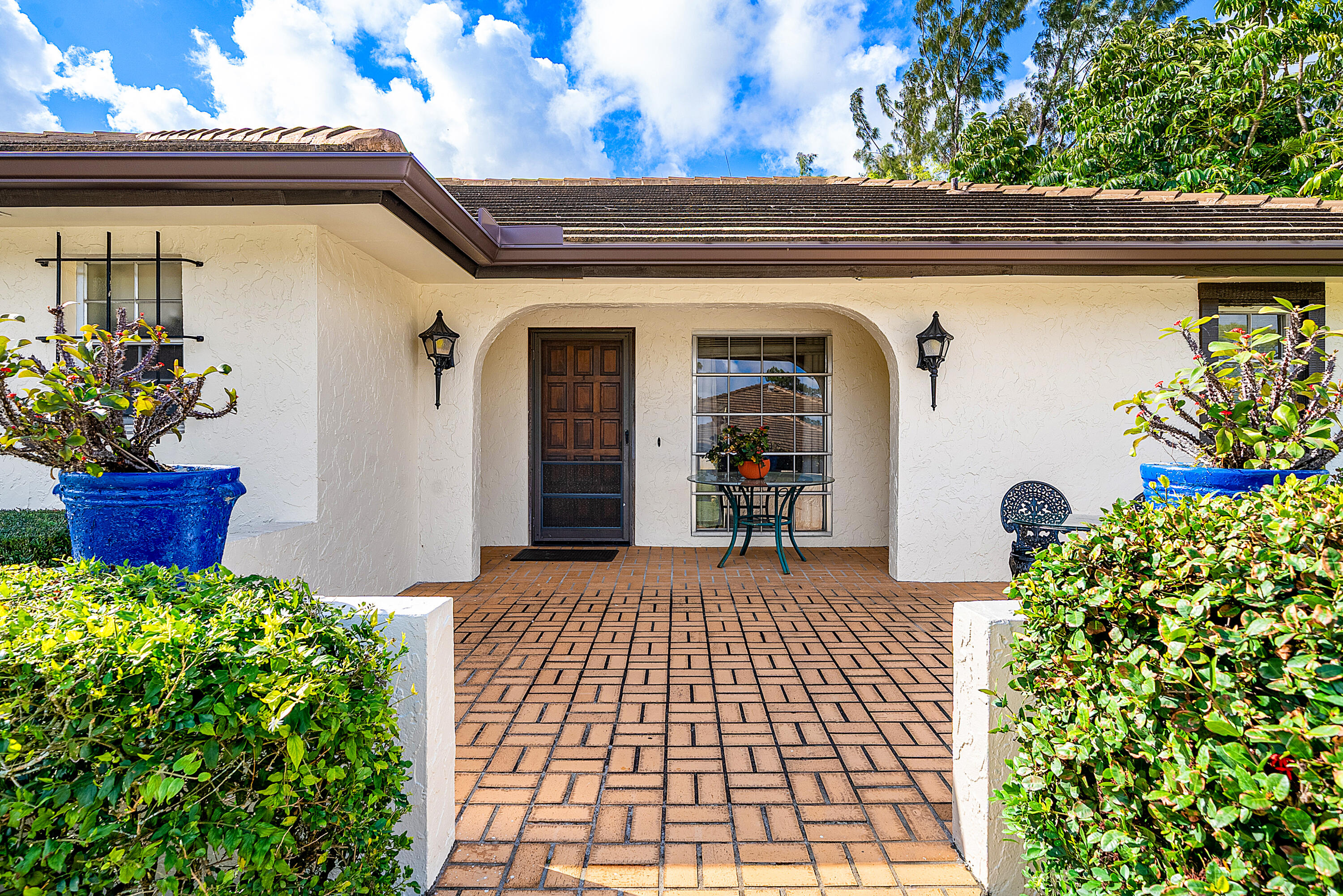 PINE VILLAS 10 - Residential