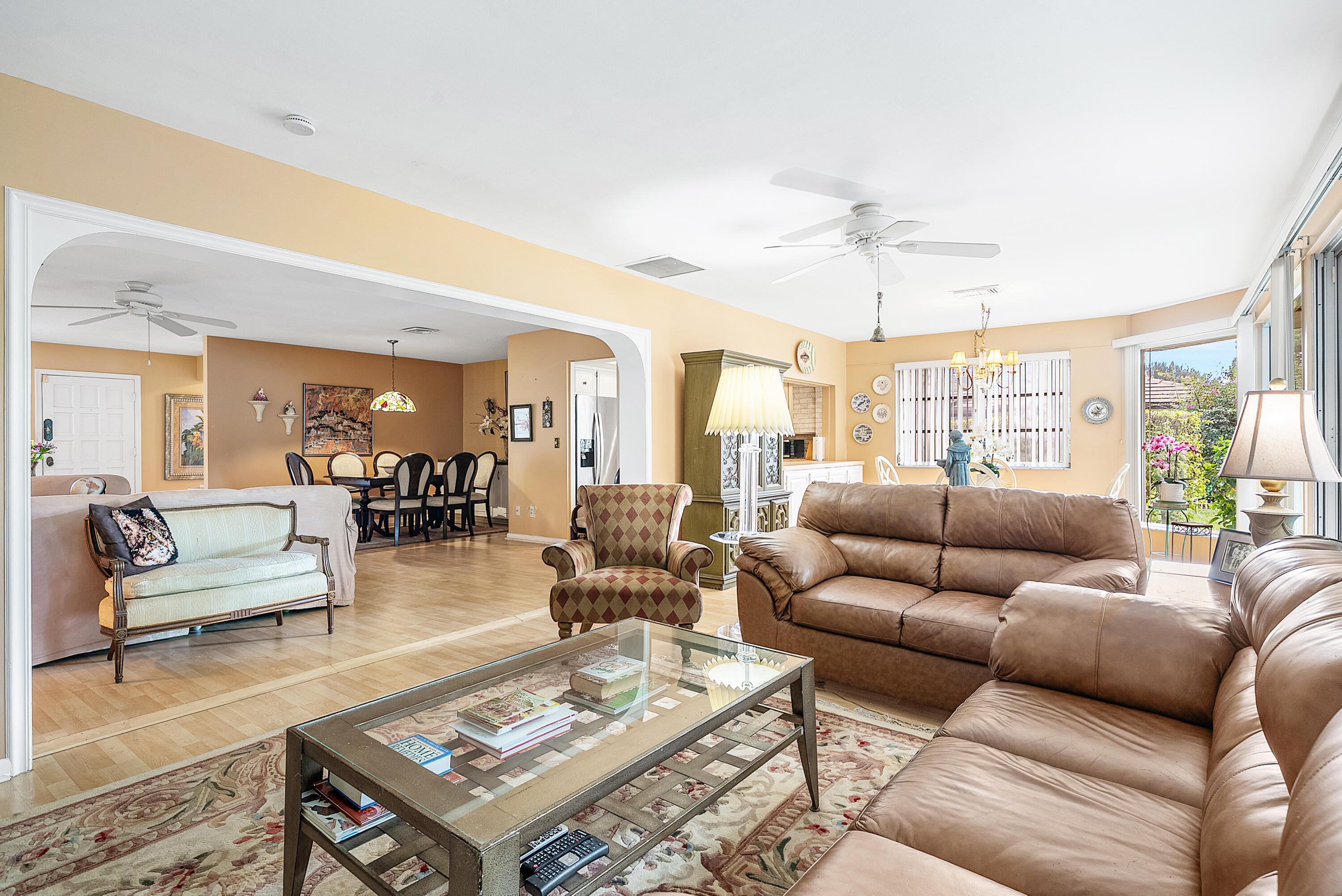 PINE VILLAS 10 - Residential