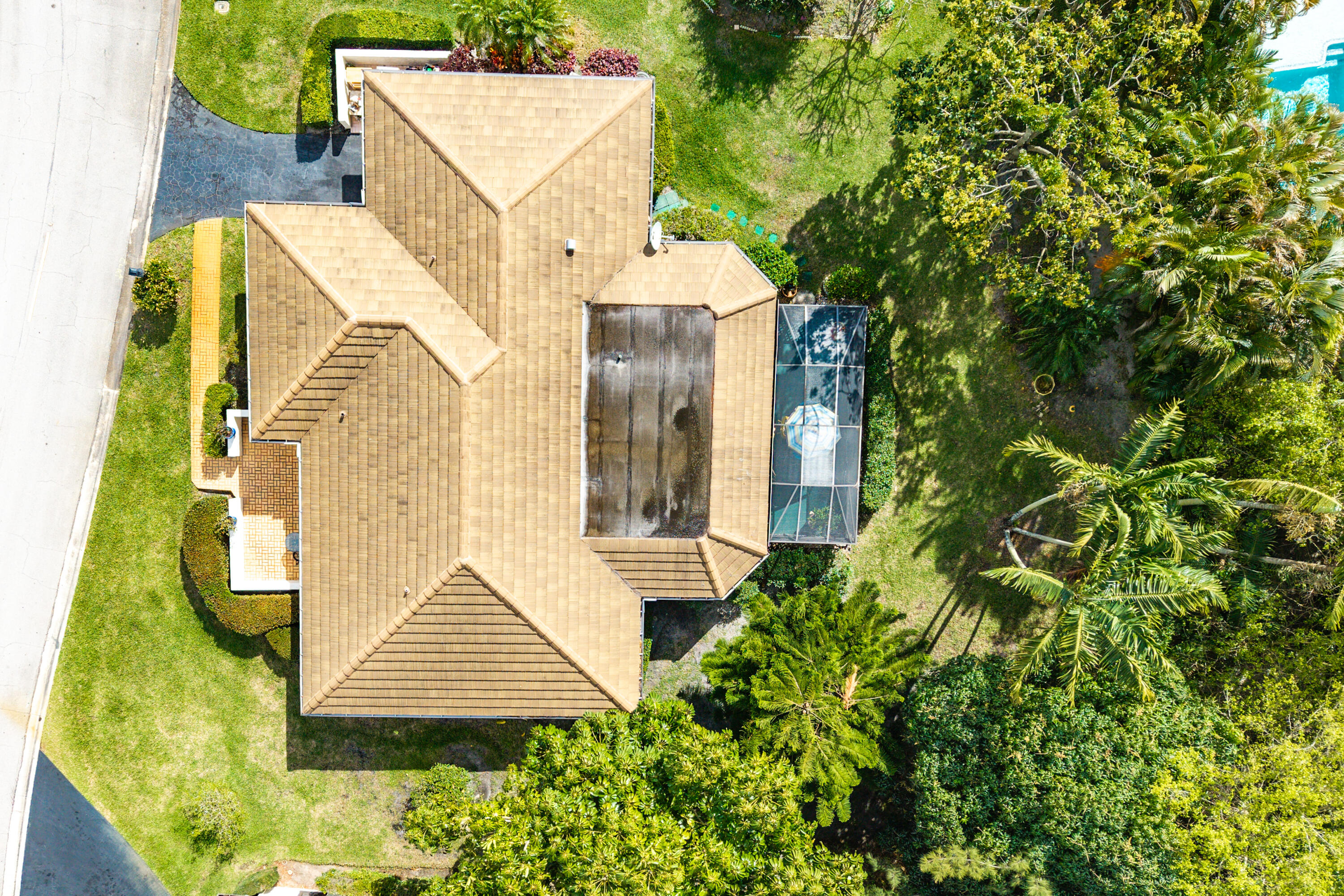 PINE VILLAS 10 - Residential