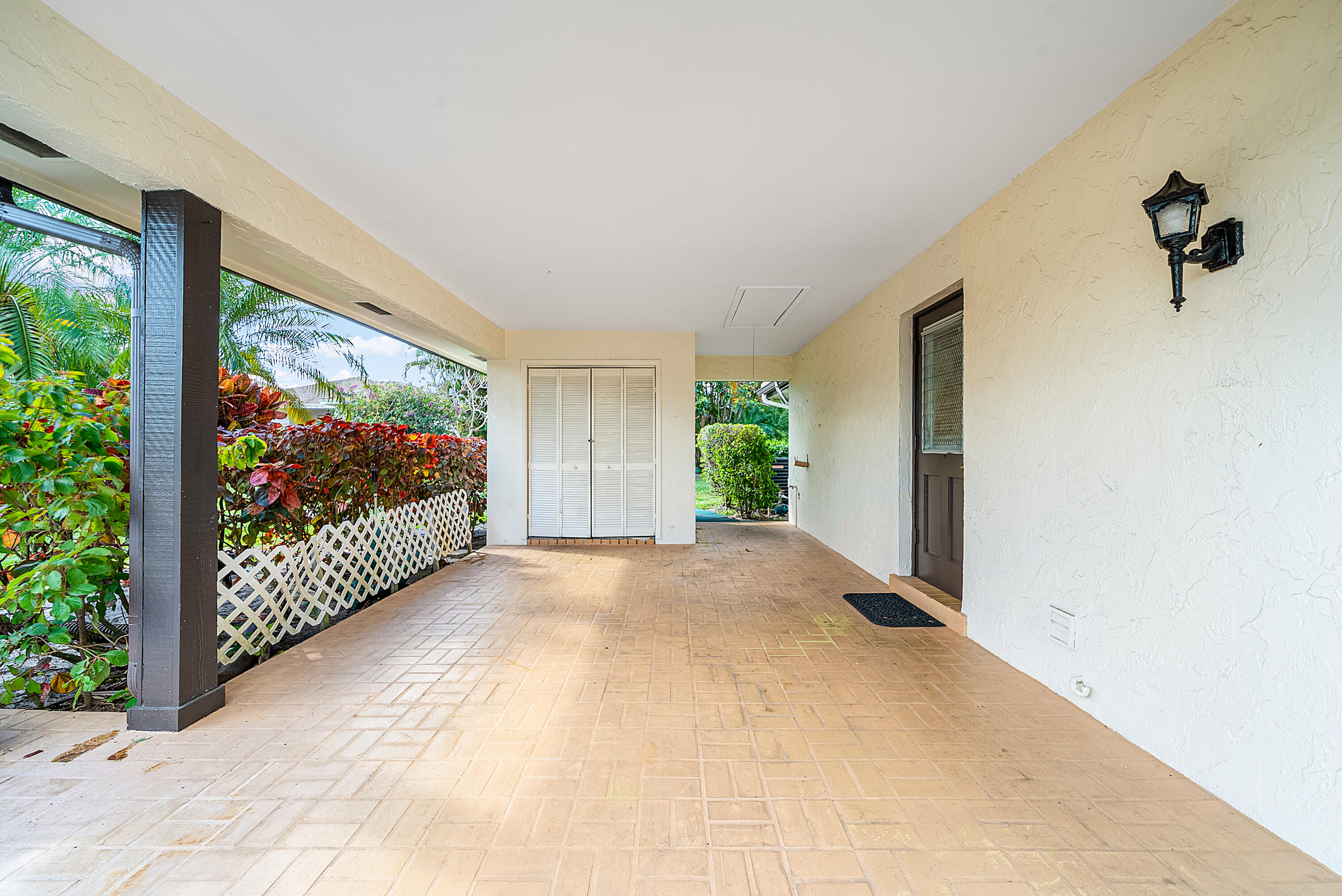 PINE VILLAS 10 - Residential