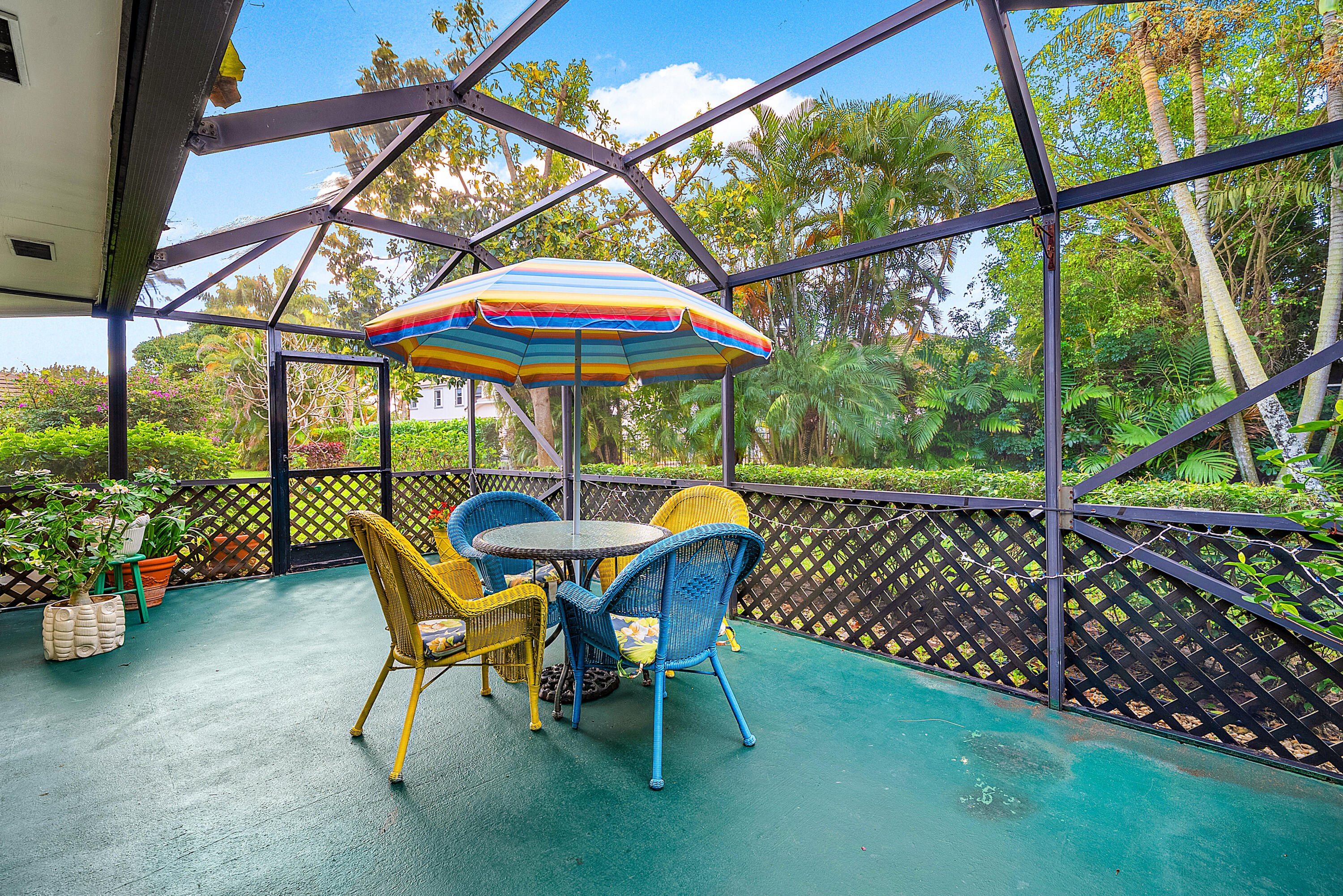 PINE VILLAS 10 - Residential