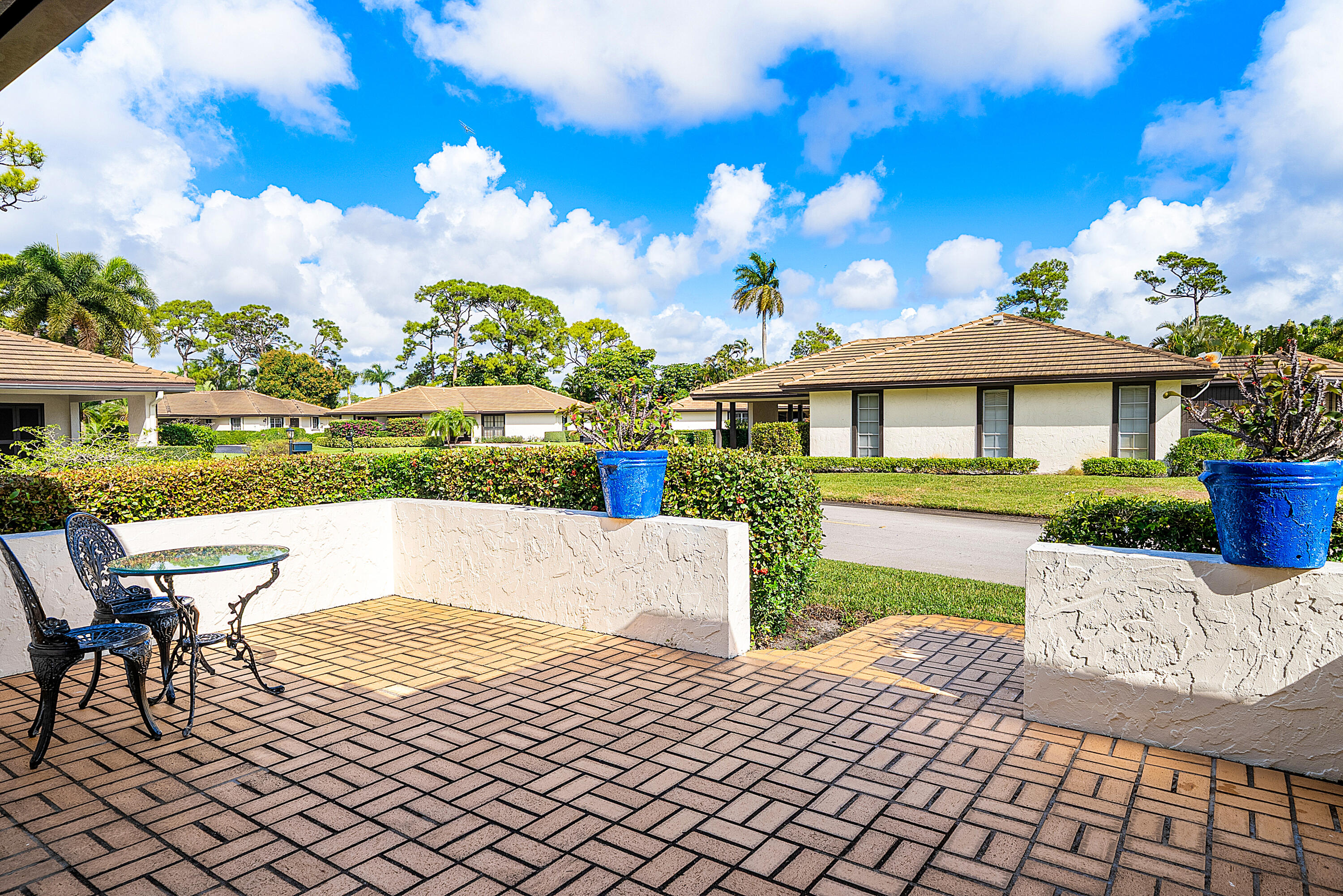 PINE VILLAS 10 - Residential