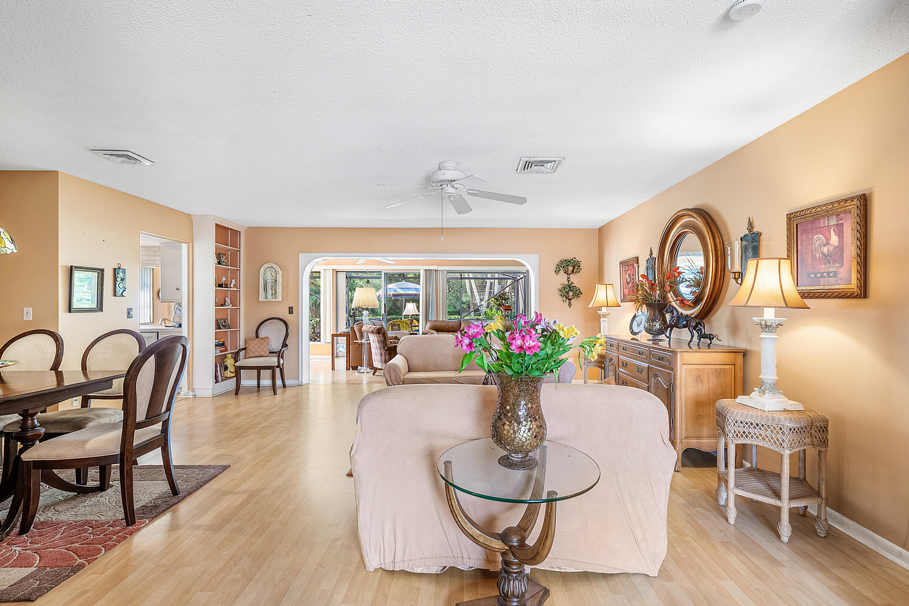 PINE VILLAS 10 - Residential