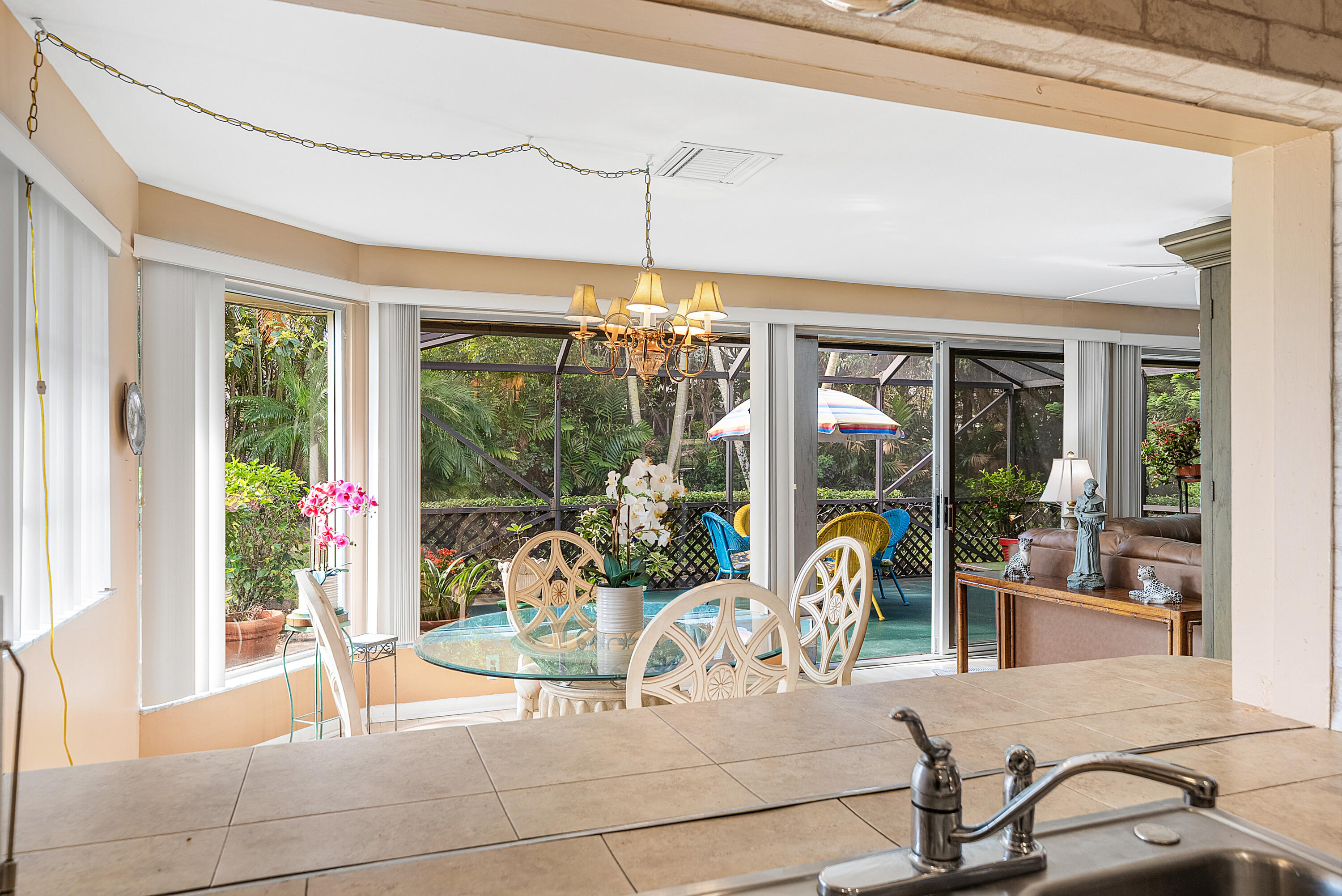 PINE VILLAS 10 - Residential