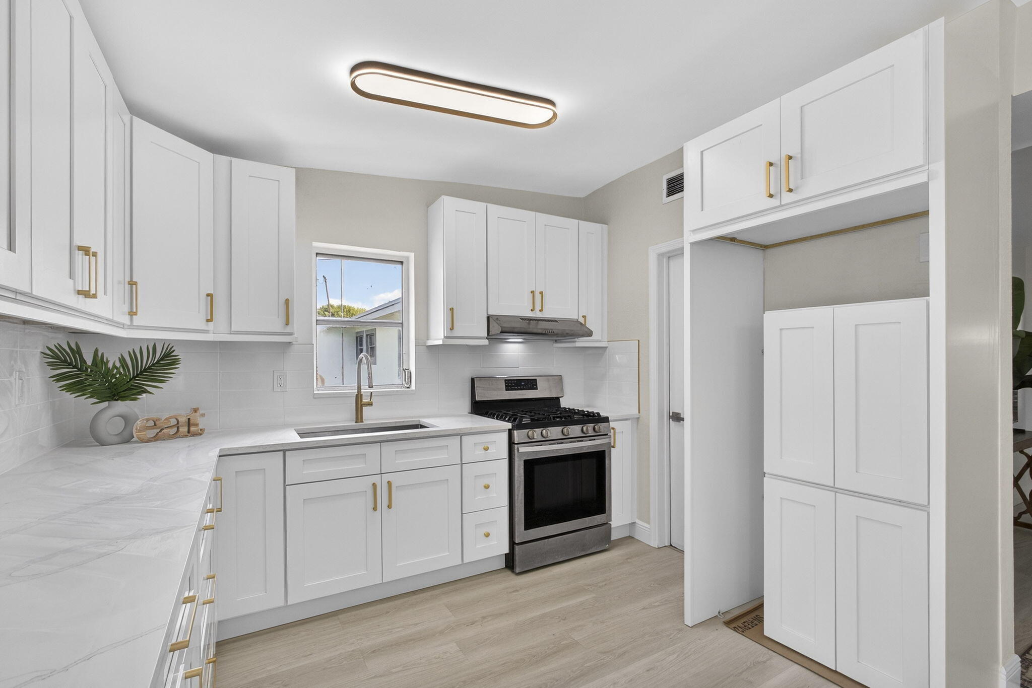 FOREST HILL VILLAGE 4 - Residential