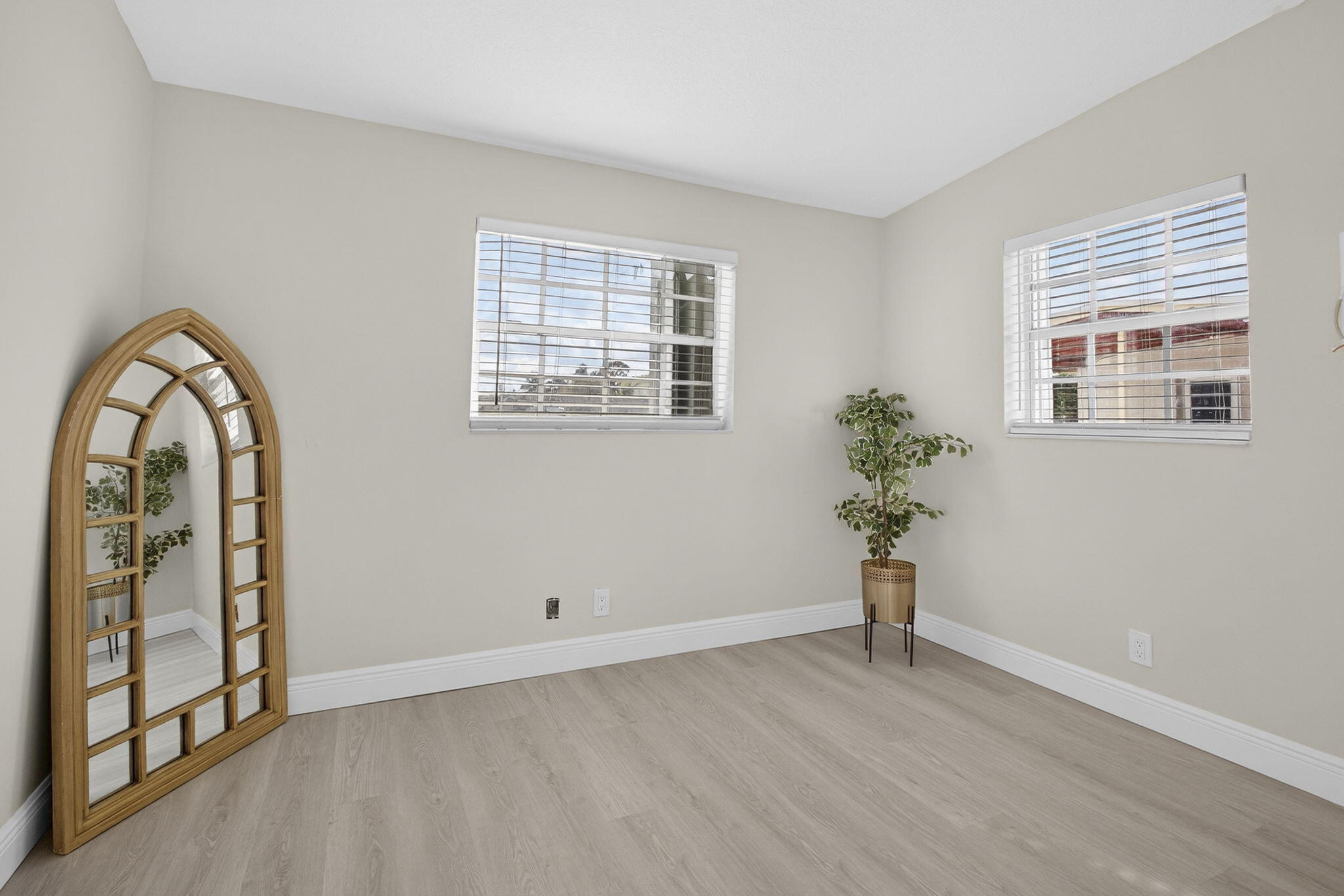 FOREST HILL VILLAGE 4 - Residential