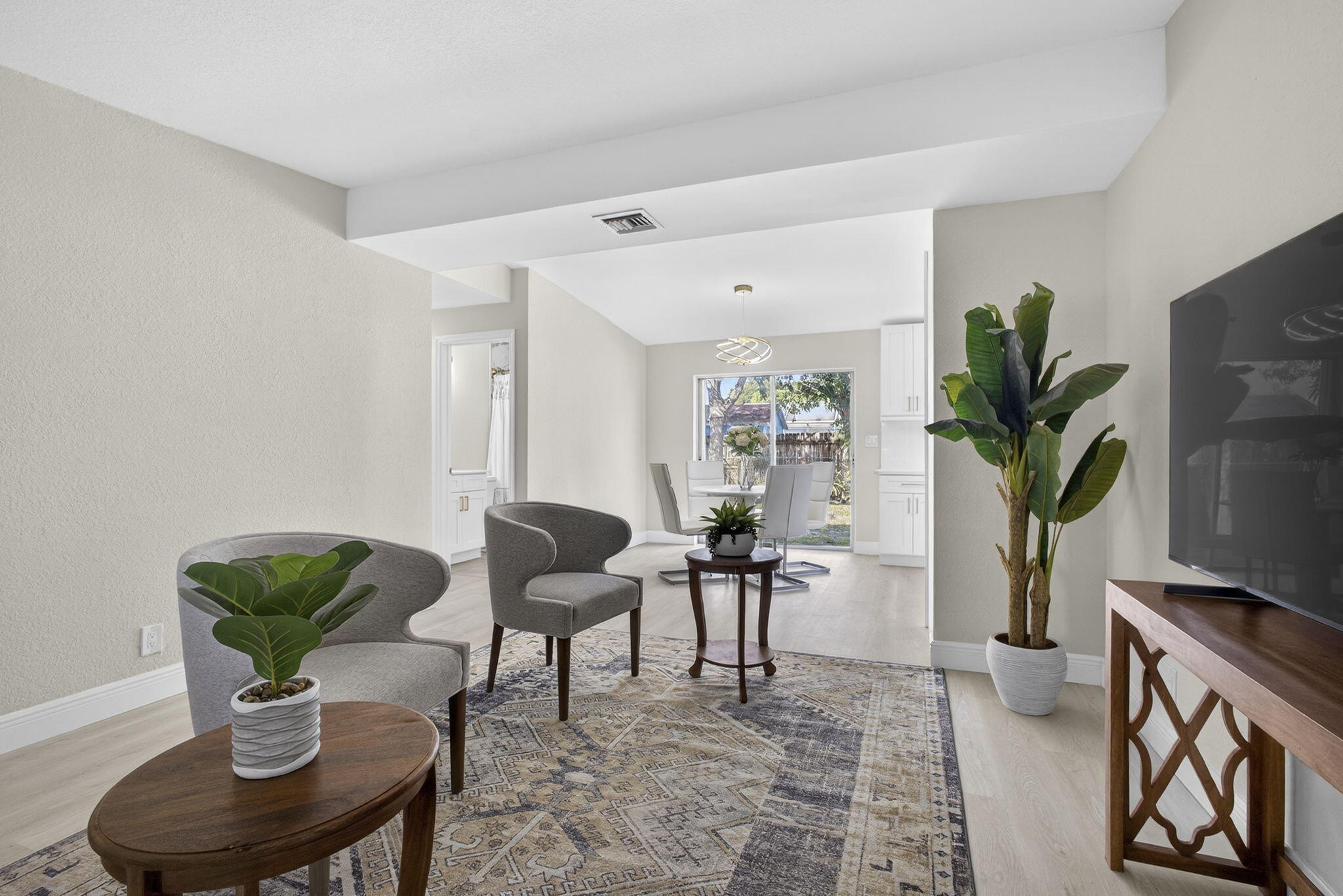 FOREST HILL VILLAGE 4 - Residential