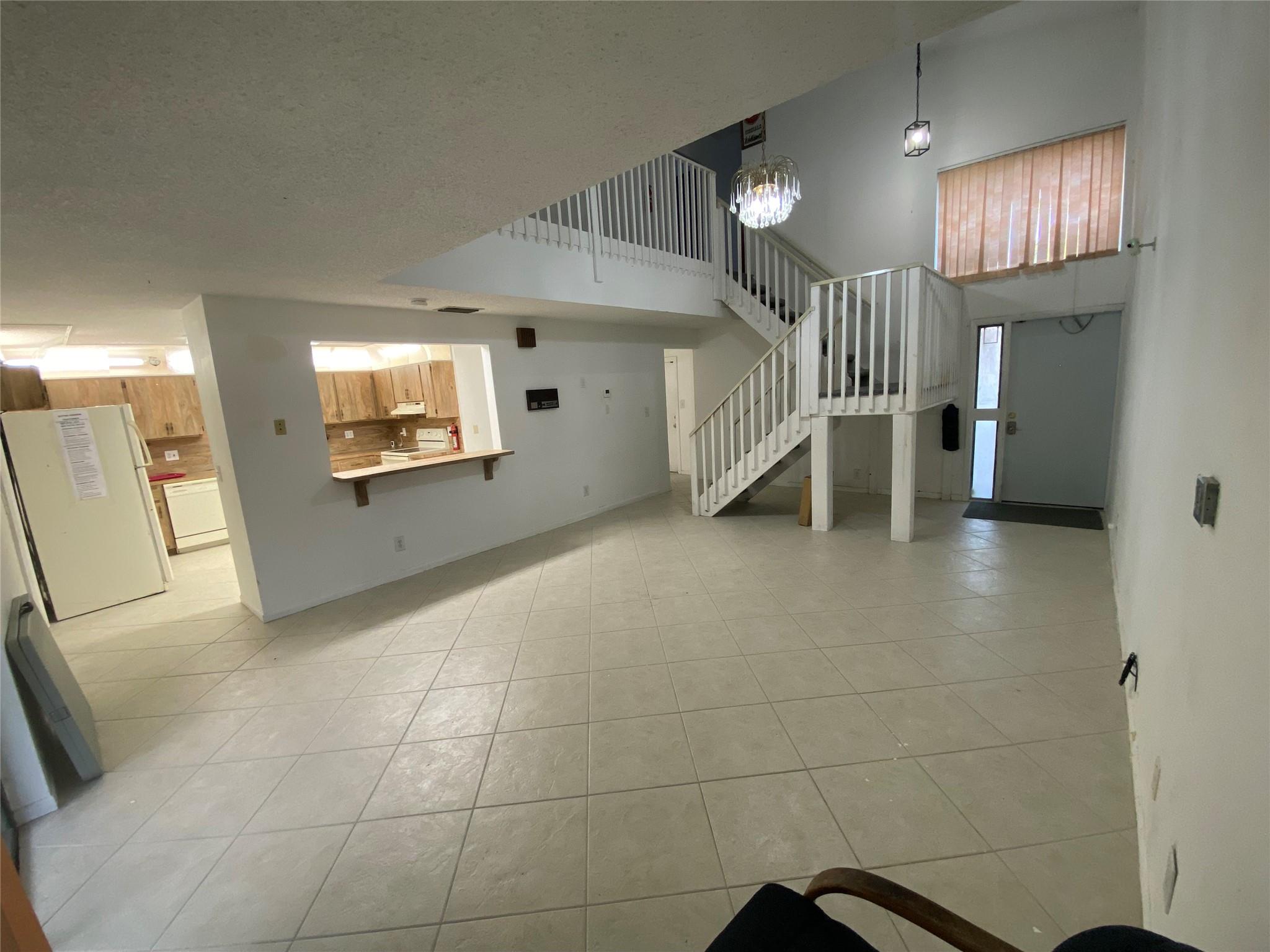 Coral Spgs Country Club W - Residential