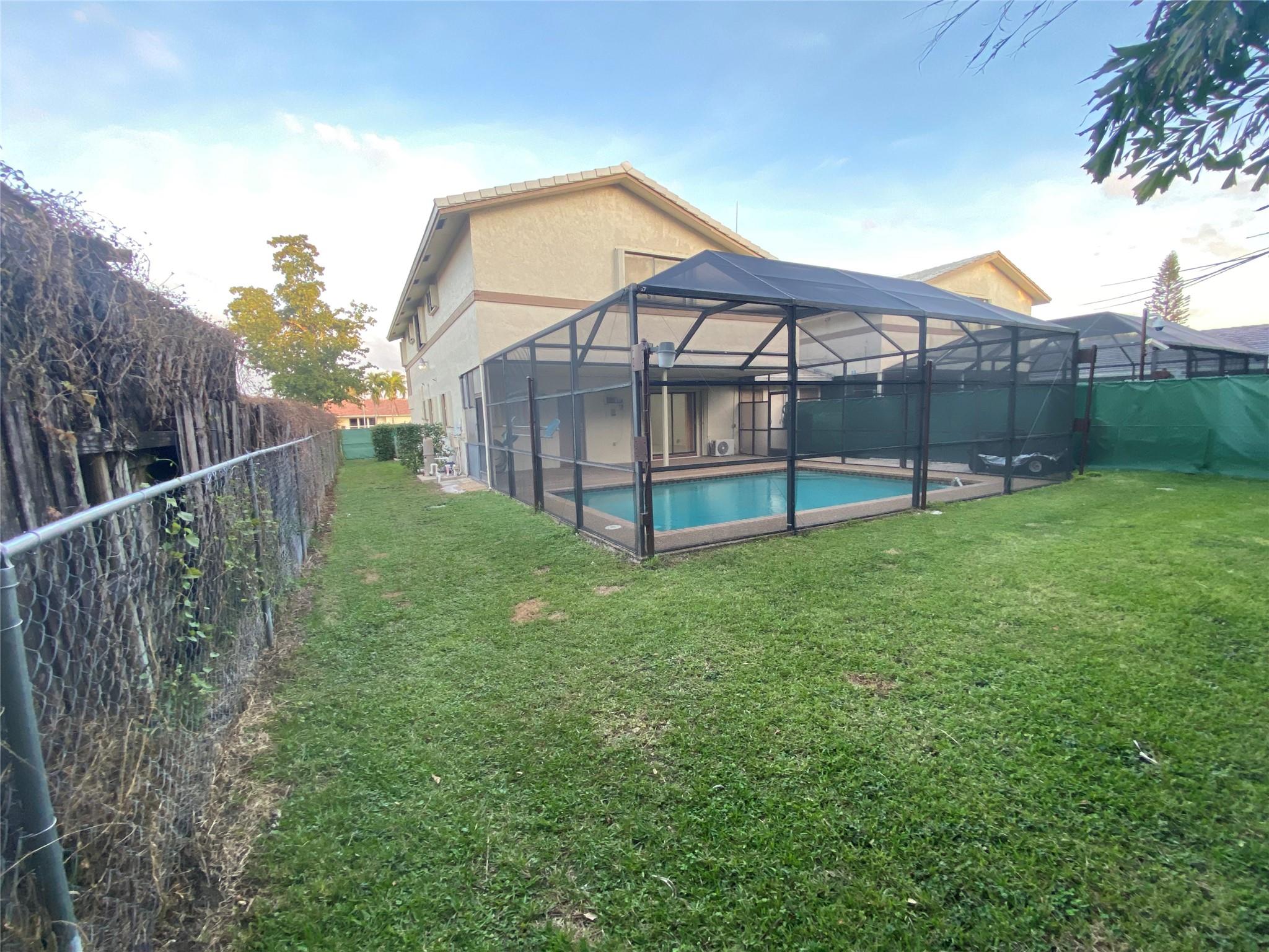 Coral Spgs Country Club W - Residential