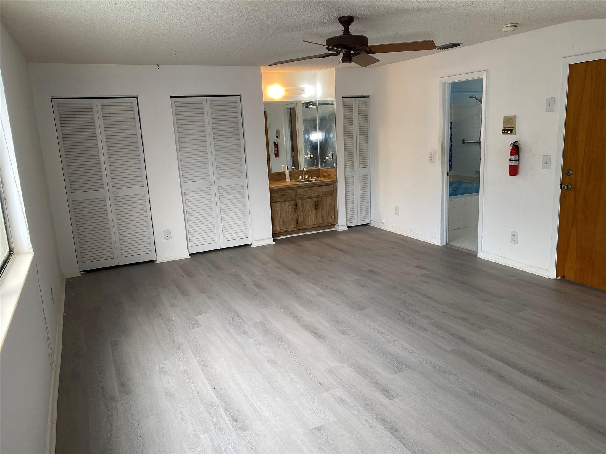 Coral Spgs Country Club W - Residential