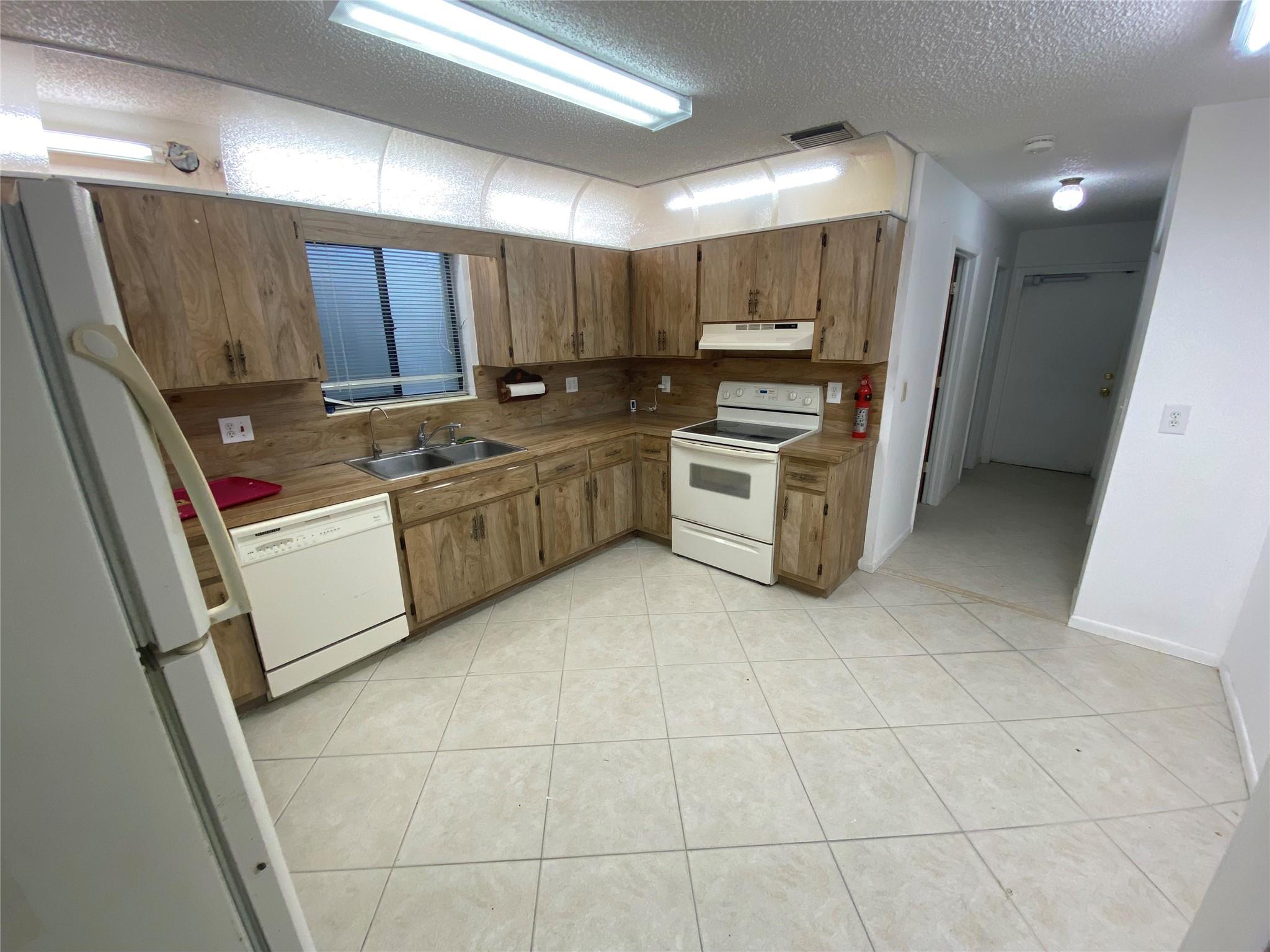 Coral Spgs Country Club W - Residential