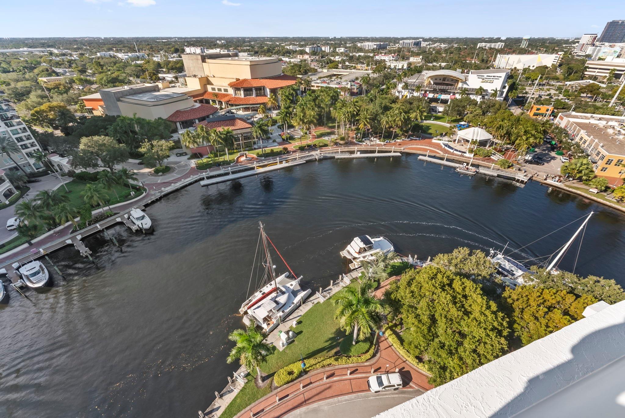 Esplanade on the New Rive - Residential