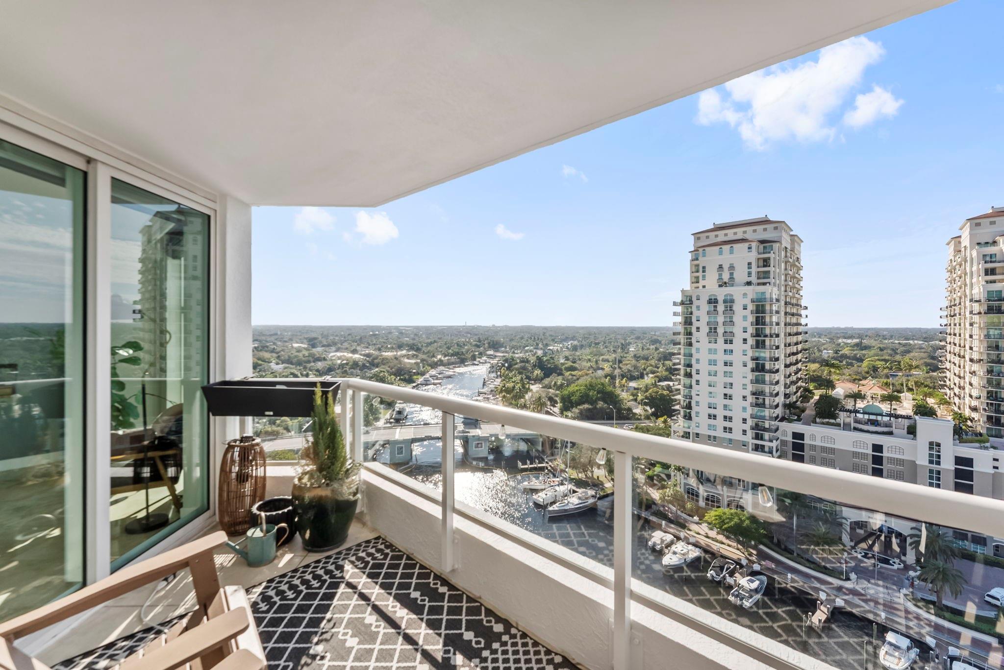 Esplanade on the New Rive - Residential