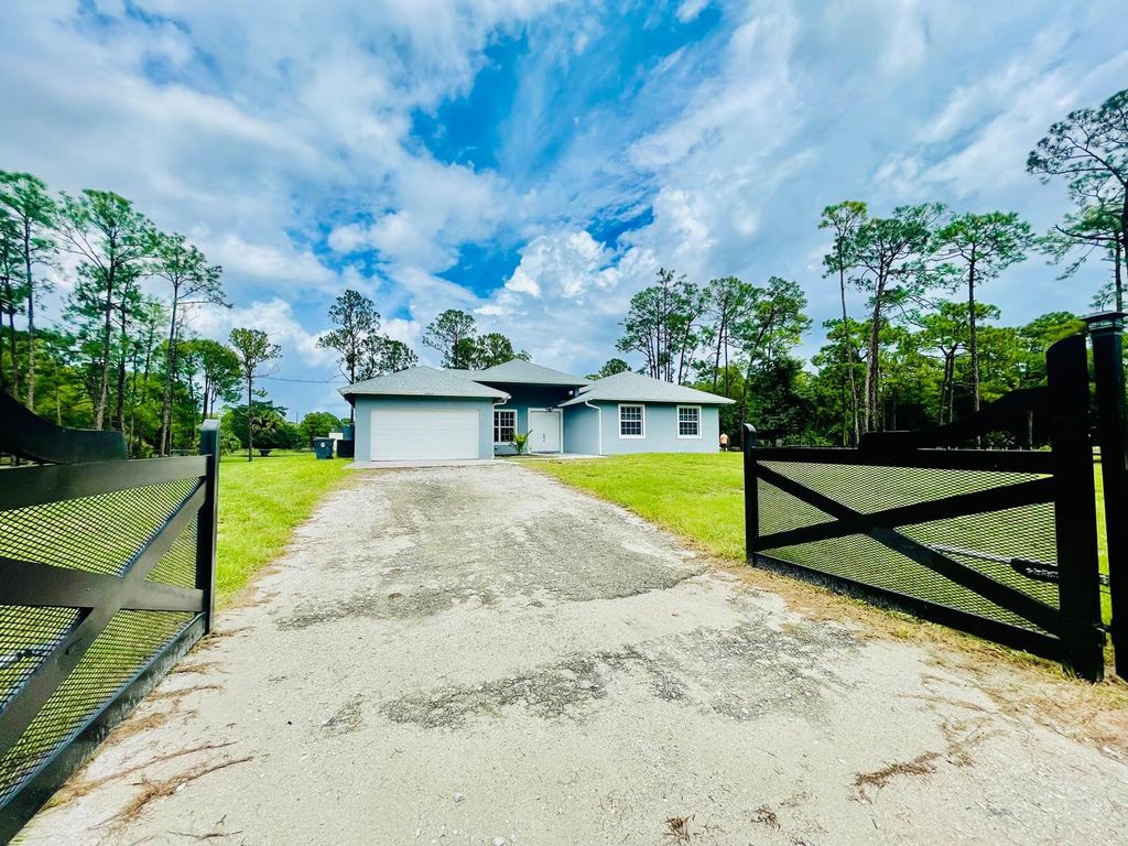 Photo of 17225 78th Road N, Loxahatchee, FL 33470 (MLS # R11160895)