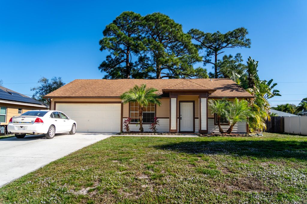 Photo of 1731 SW Advana Street, Port Saint Lucie, FL 34953 (MLS # R10767900)