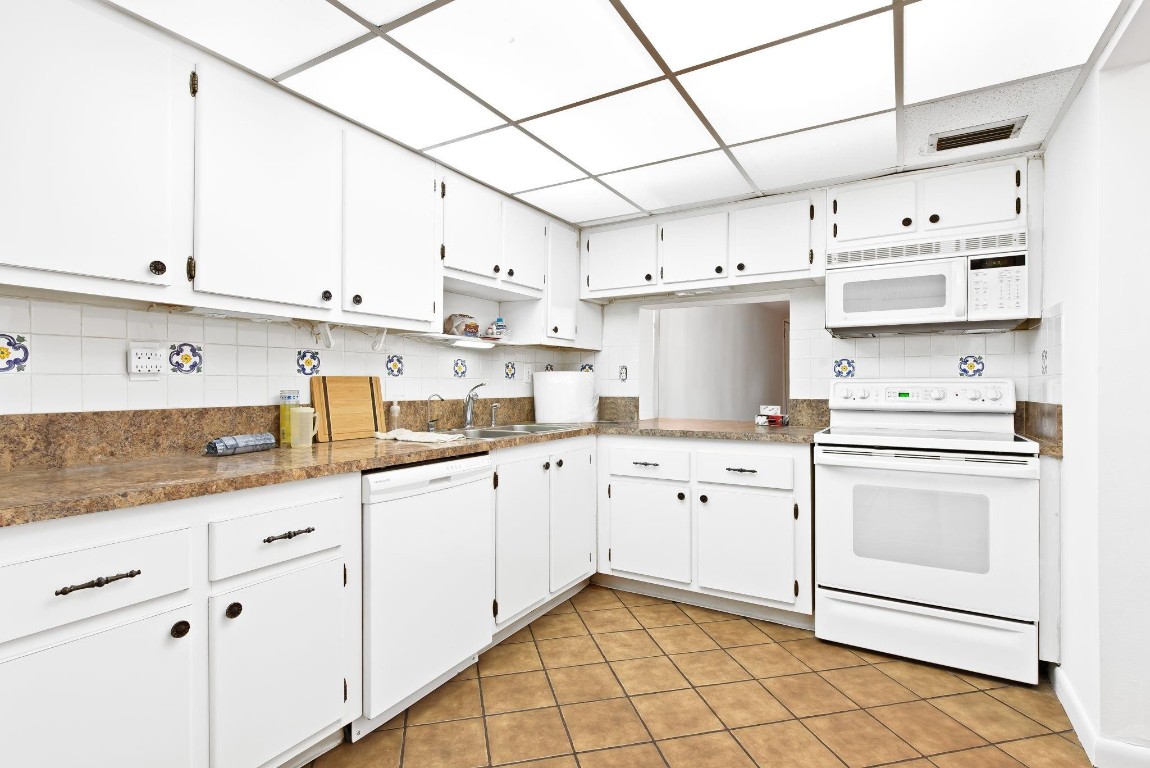 Courts of Inverarry - Residential