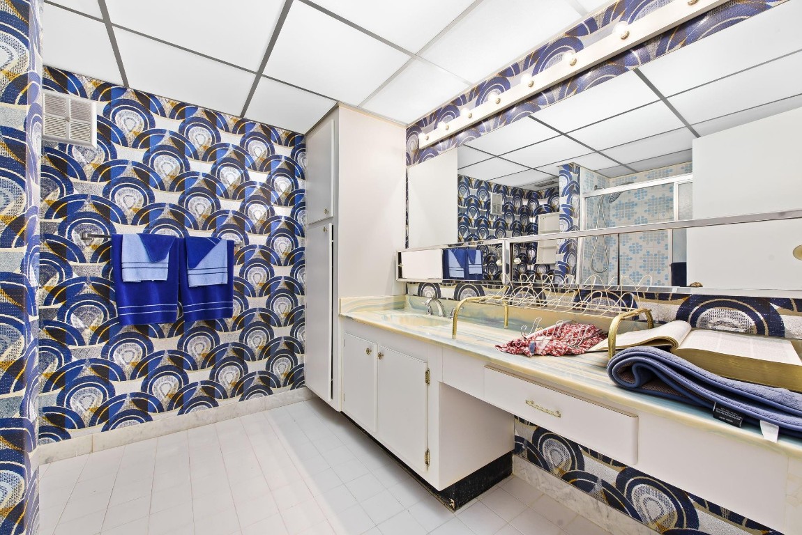 Courts of Inverarry - Residential